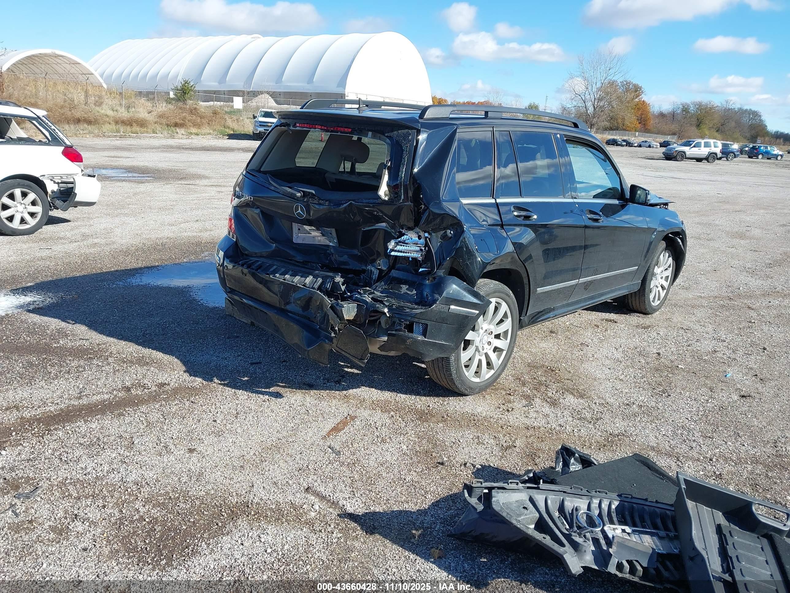 MERCEDES-BENZ GLK image 4