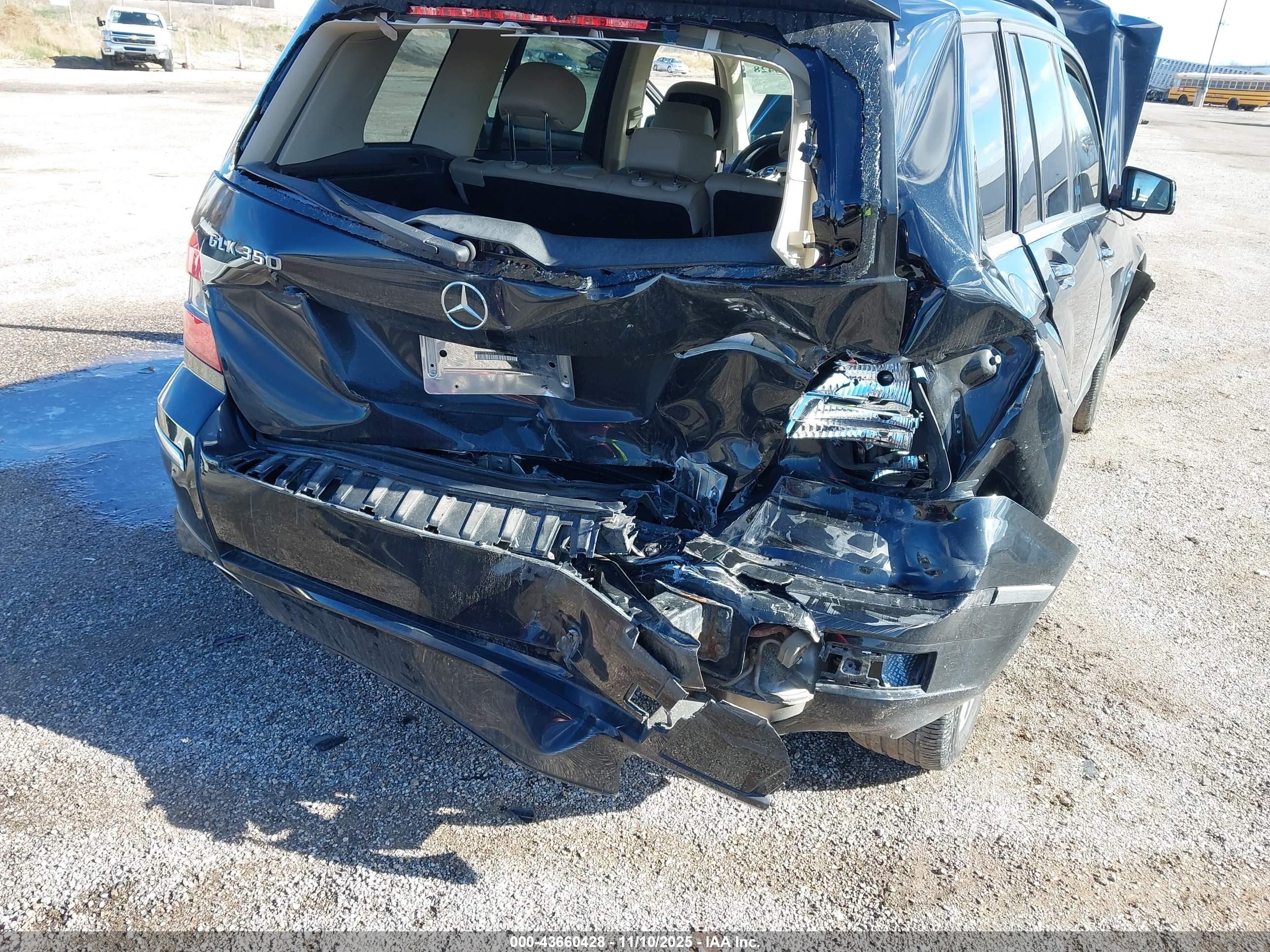 MERCEDES-BENZ GLK image 6