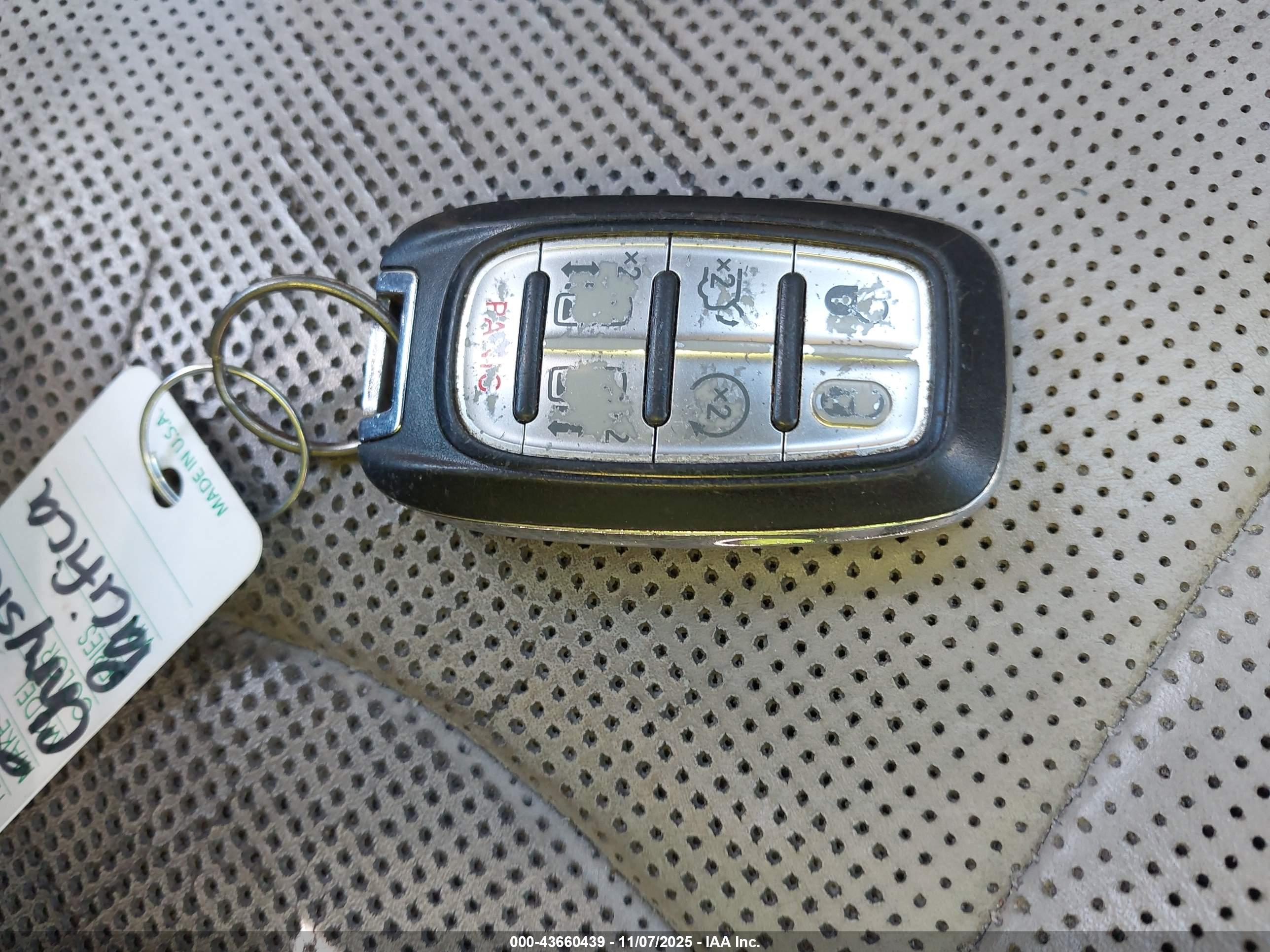 CHRYSLER PACIFICA image 11