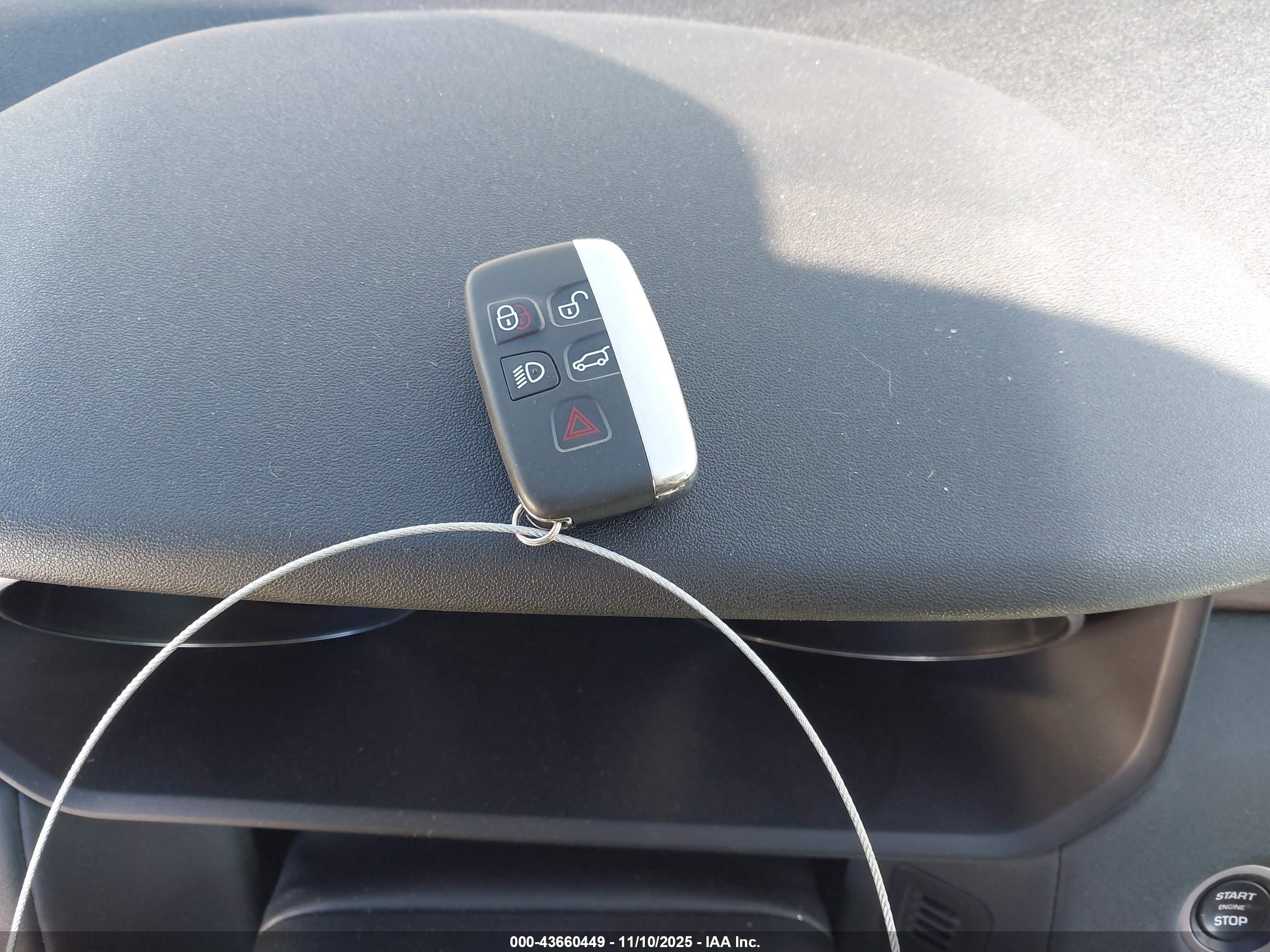 LAND ROVER image 11