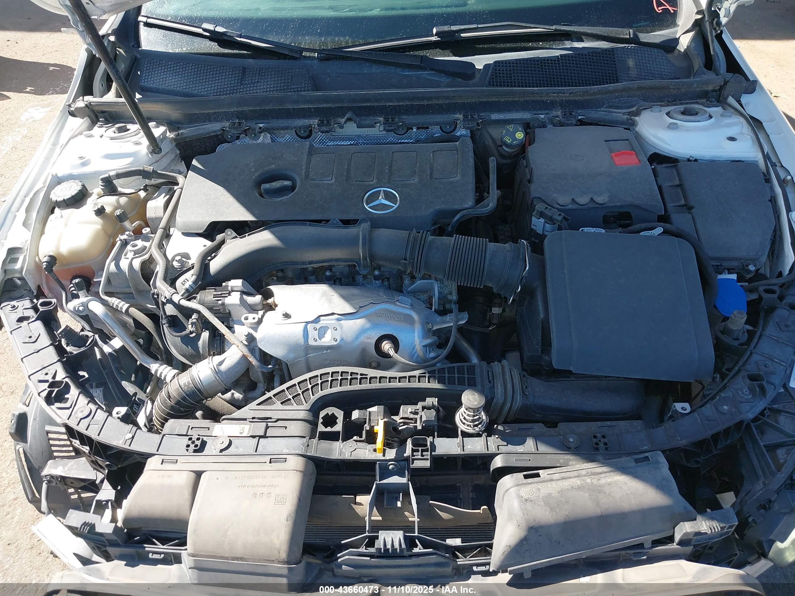 MERCEDES-BENZ A image 10