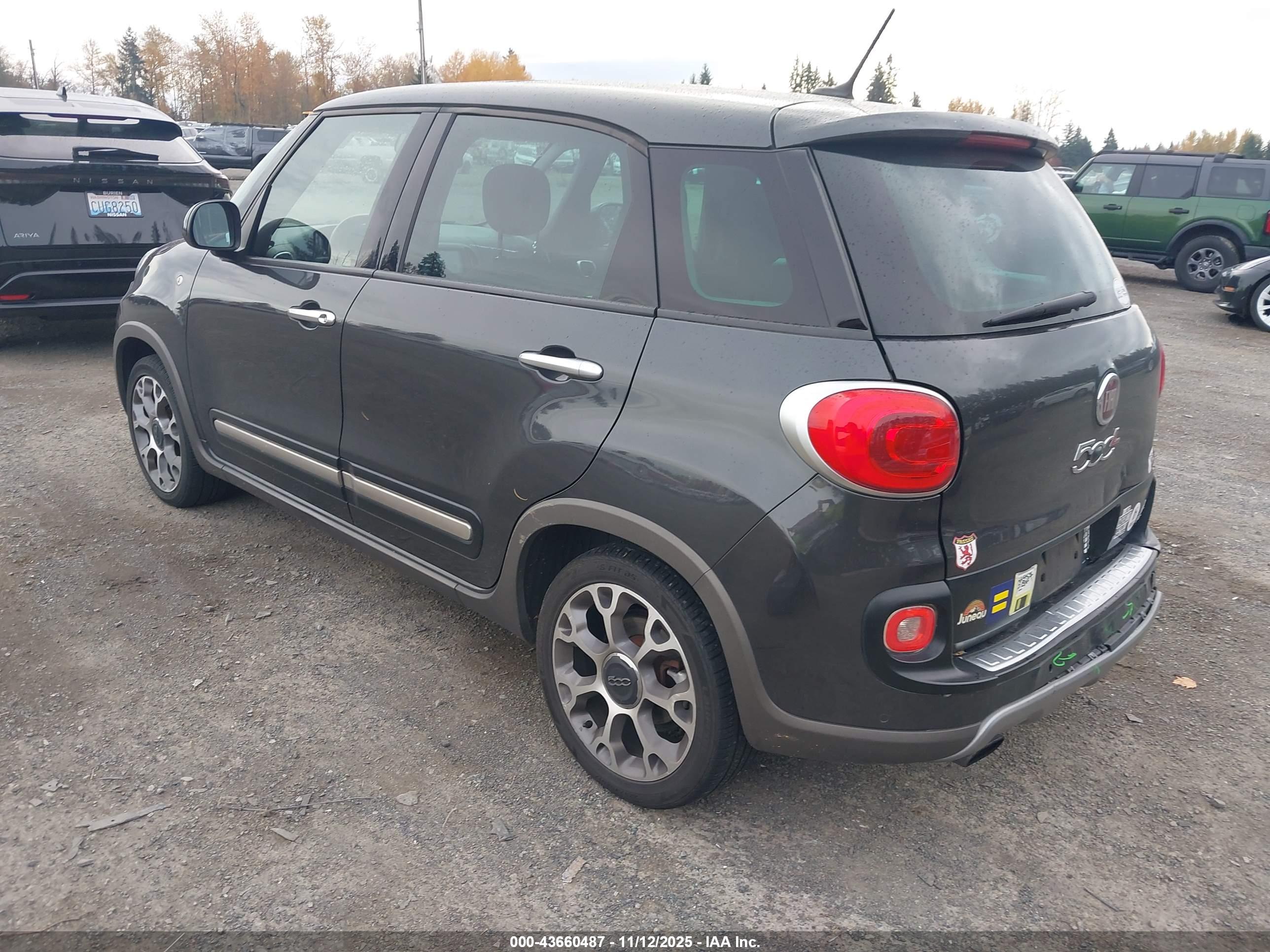 FIAT 500L image 3
