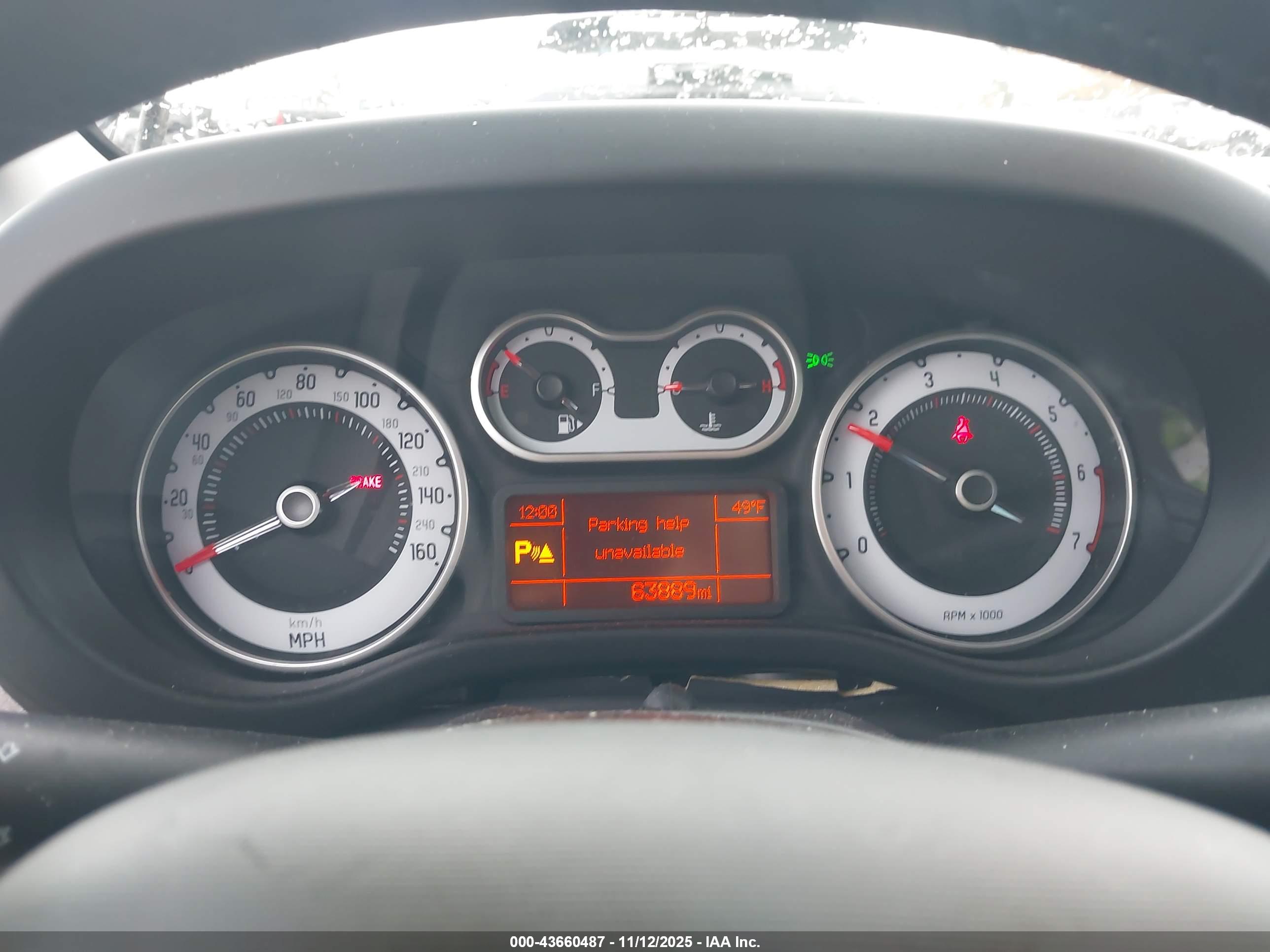 FIAT 500L image 7