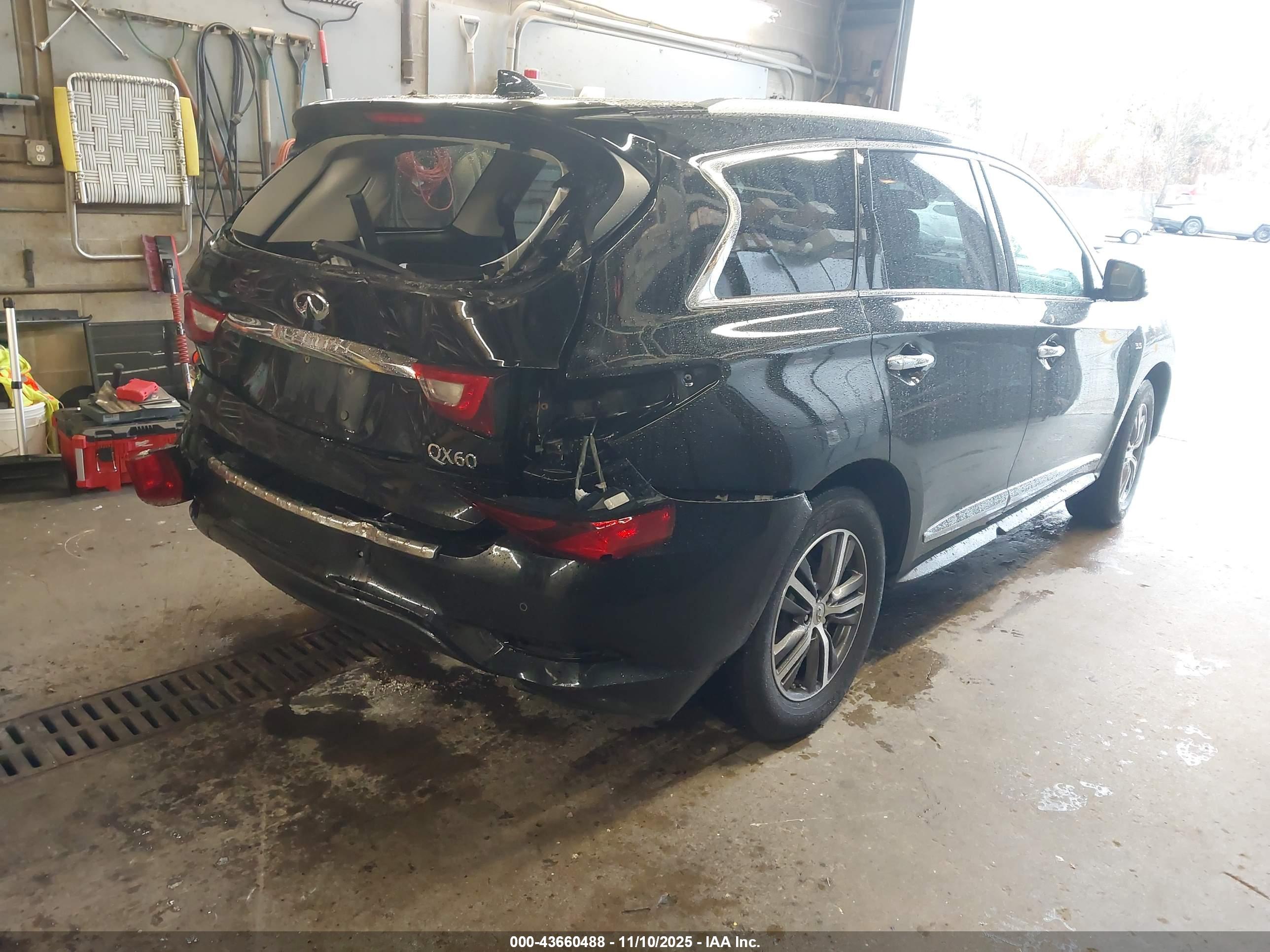 INFINITI QX60 image 4