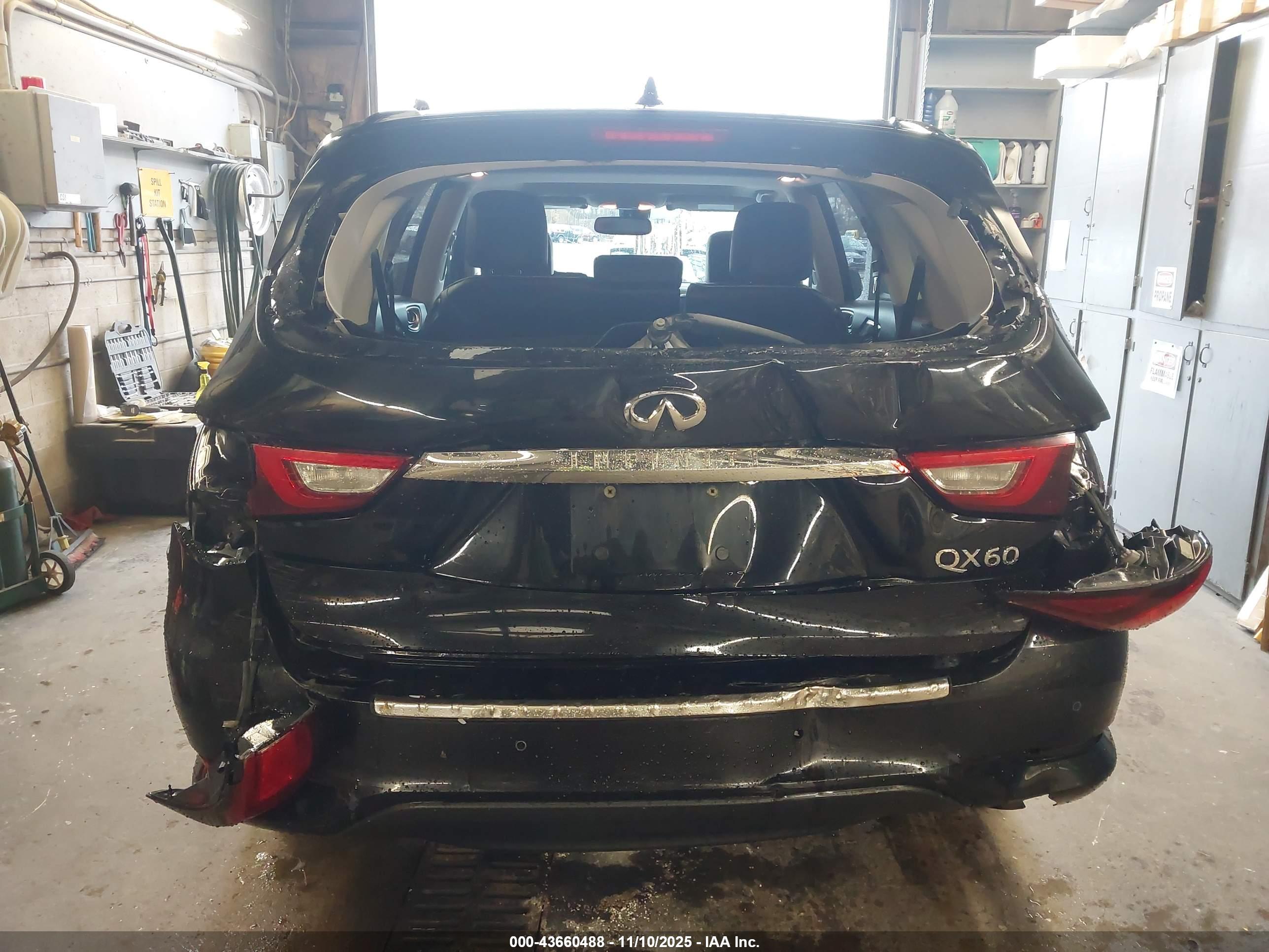 INFINITI QX60 image 6