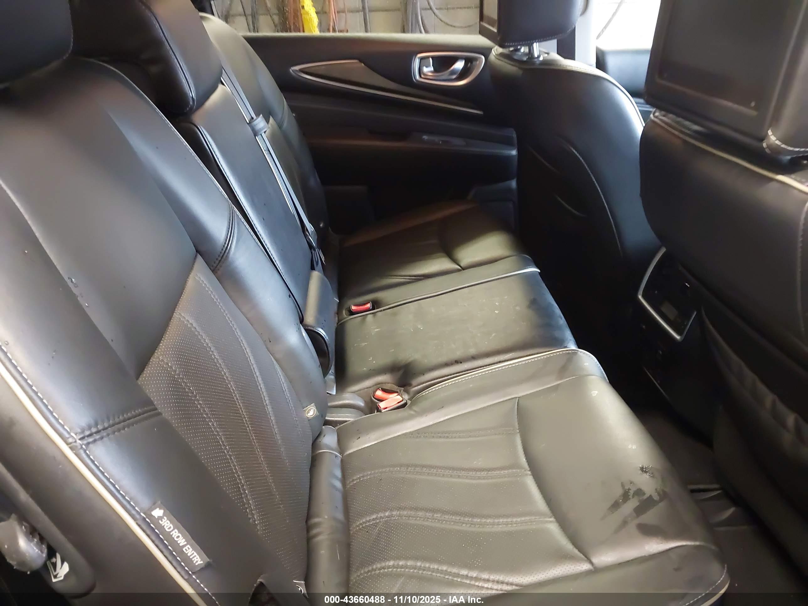 INFINITI QX60 image 8