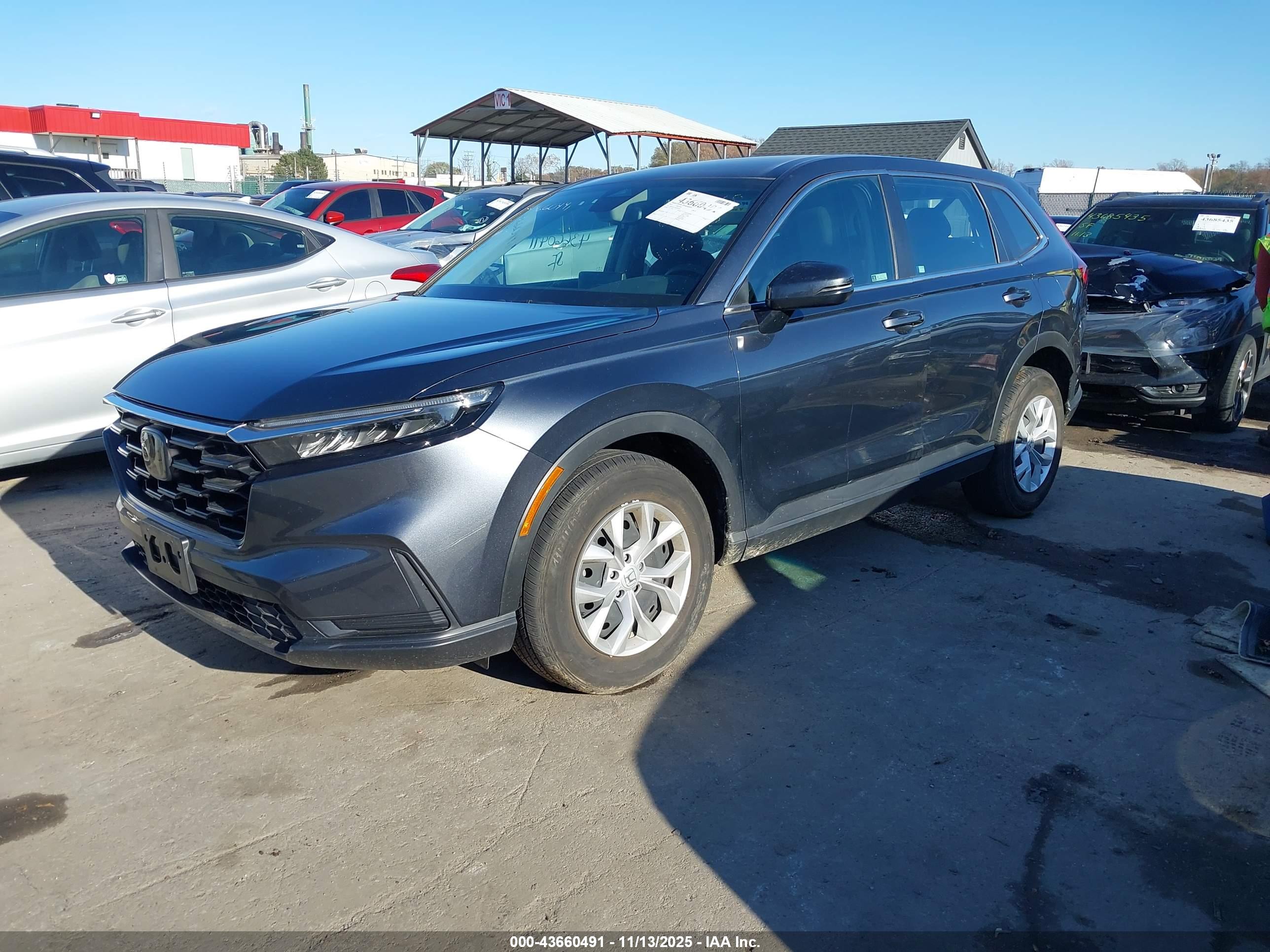 HONDA CR-V image 2