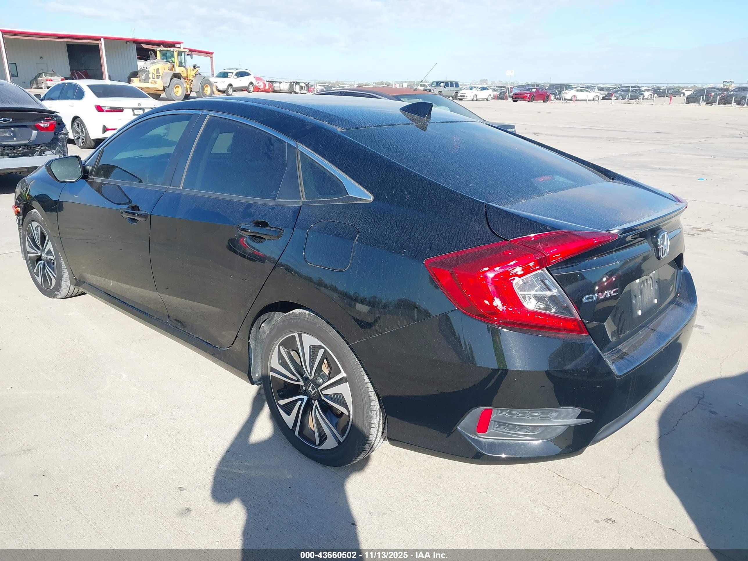HONDA CIVIC image 3