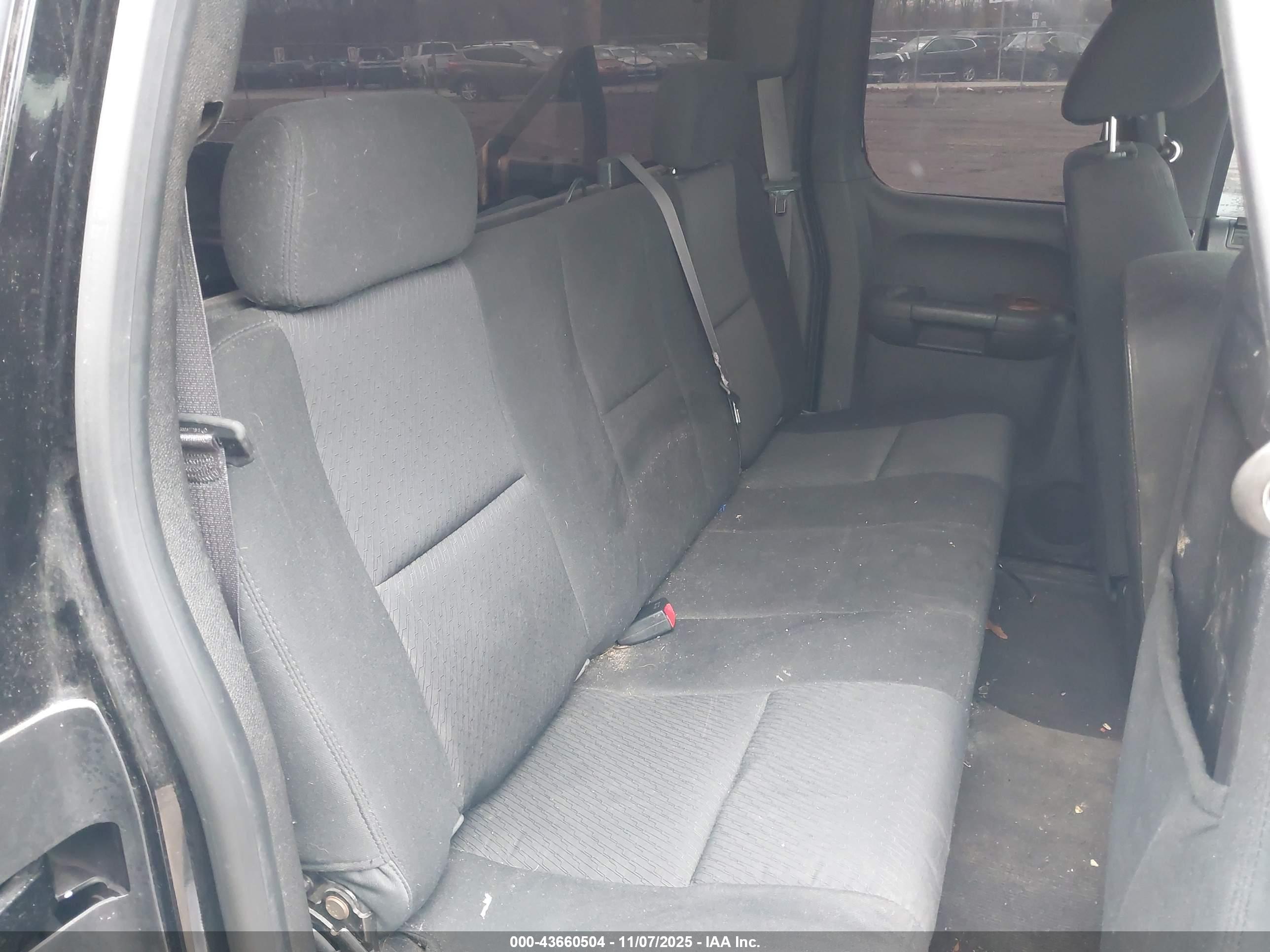 GMC SIERRA image 8