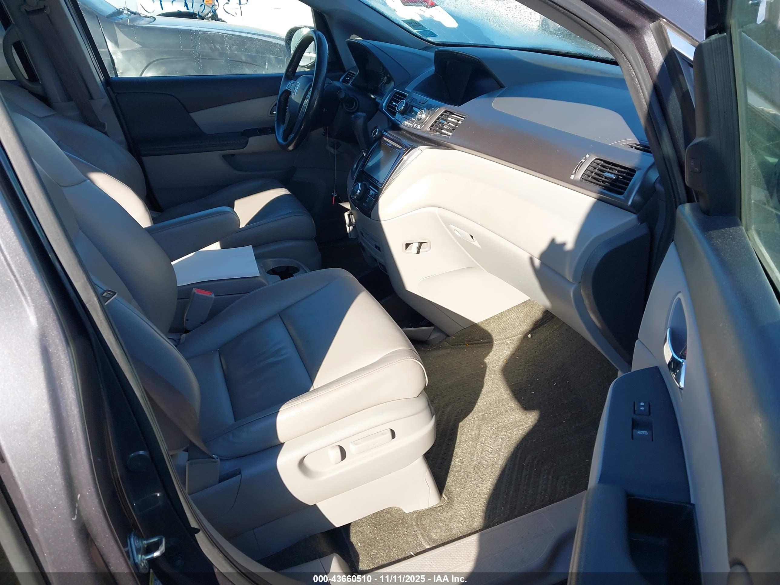 HONDA ODYSSEY image 5
