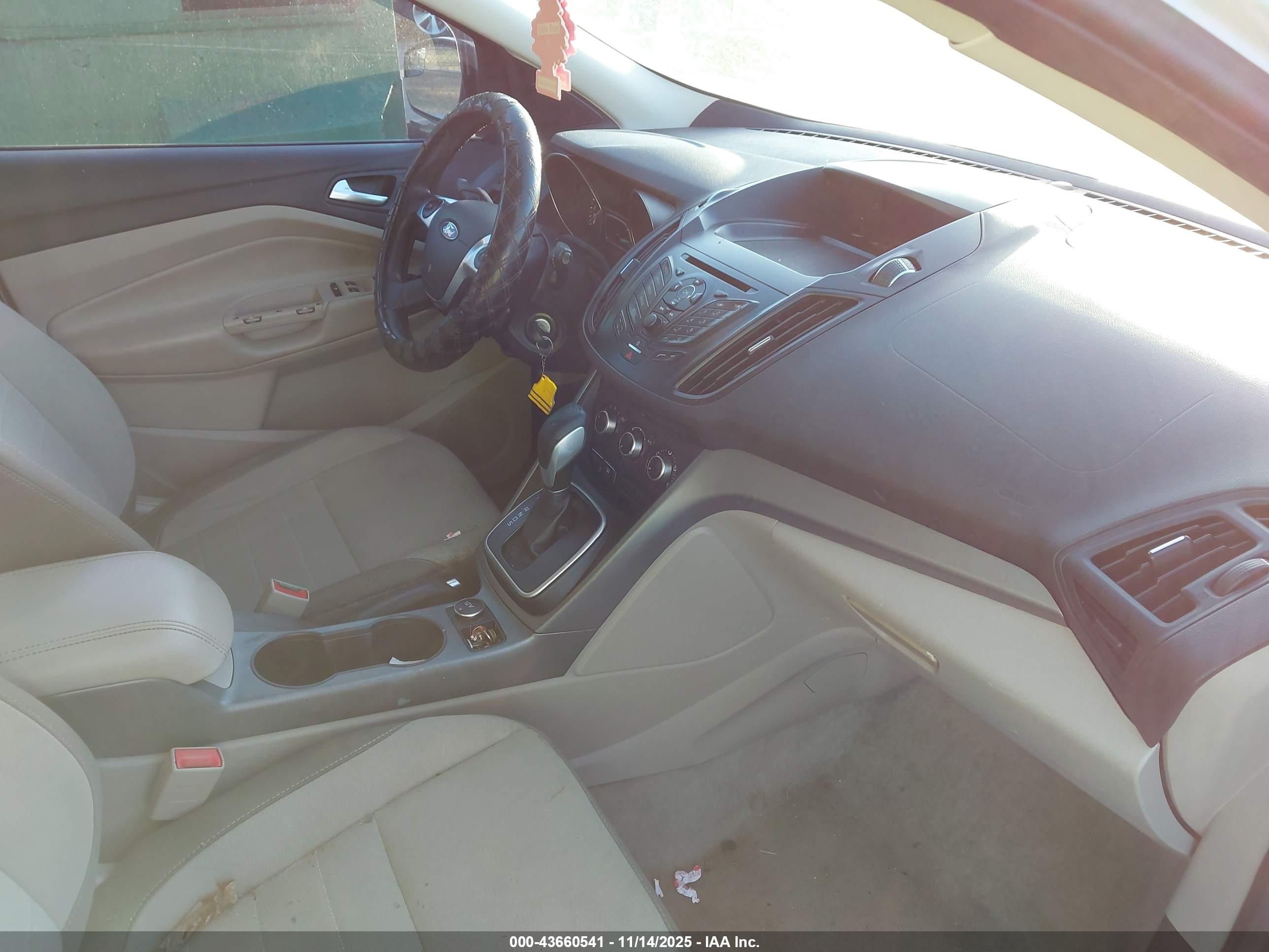 FORD ESCAPE image 5