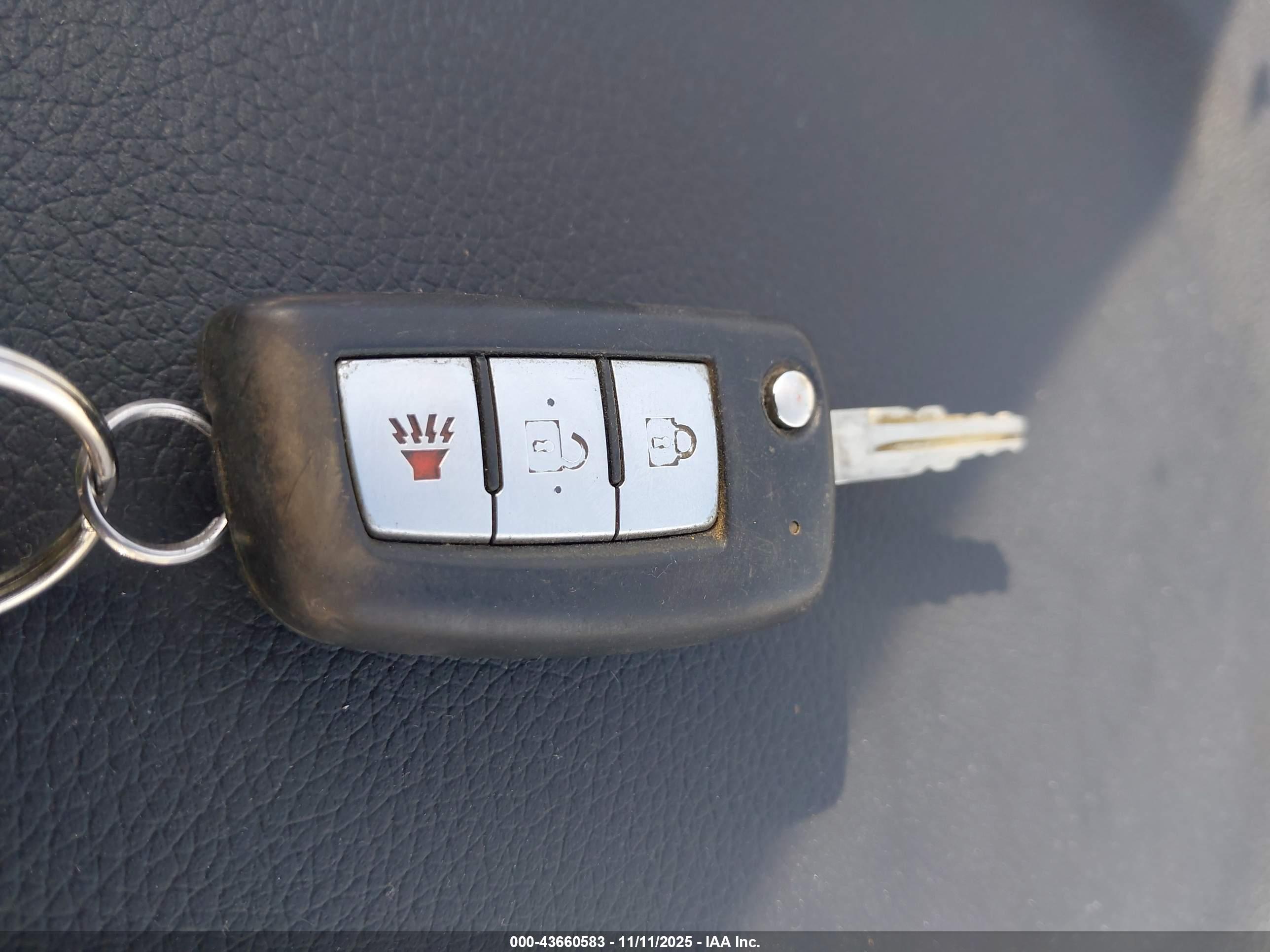 NISSAN ROGUE image 11