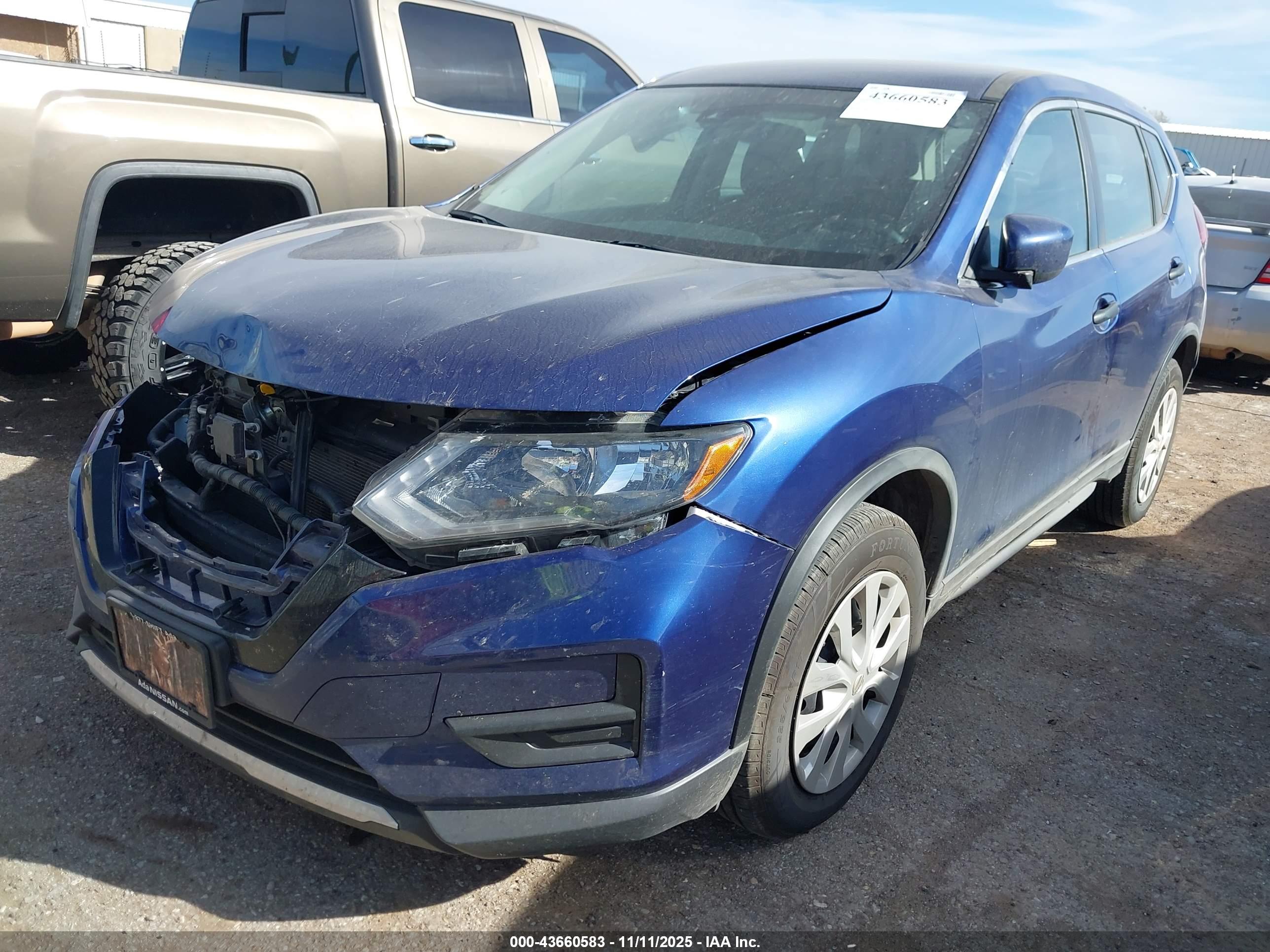 NISSAN ROGUE image 2