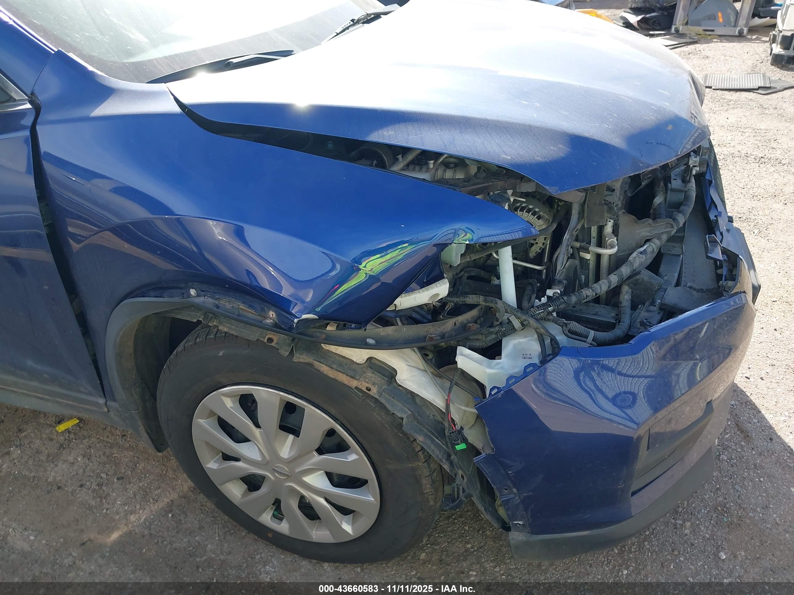 NISSAN ROGUE image 6