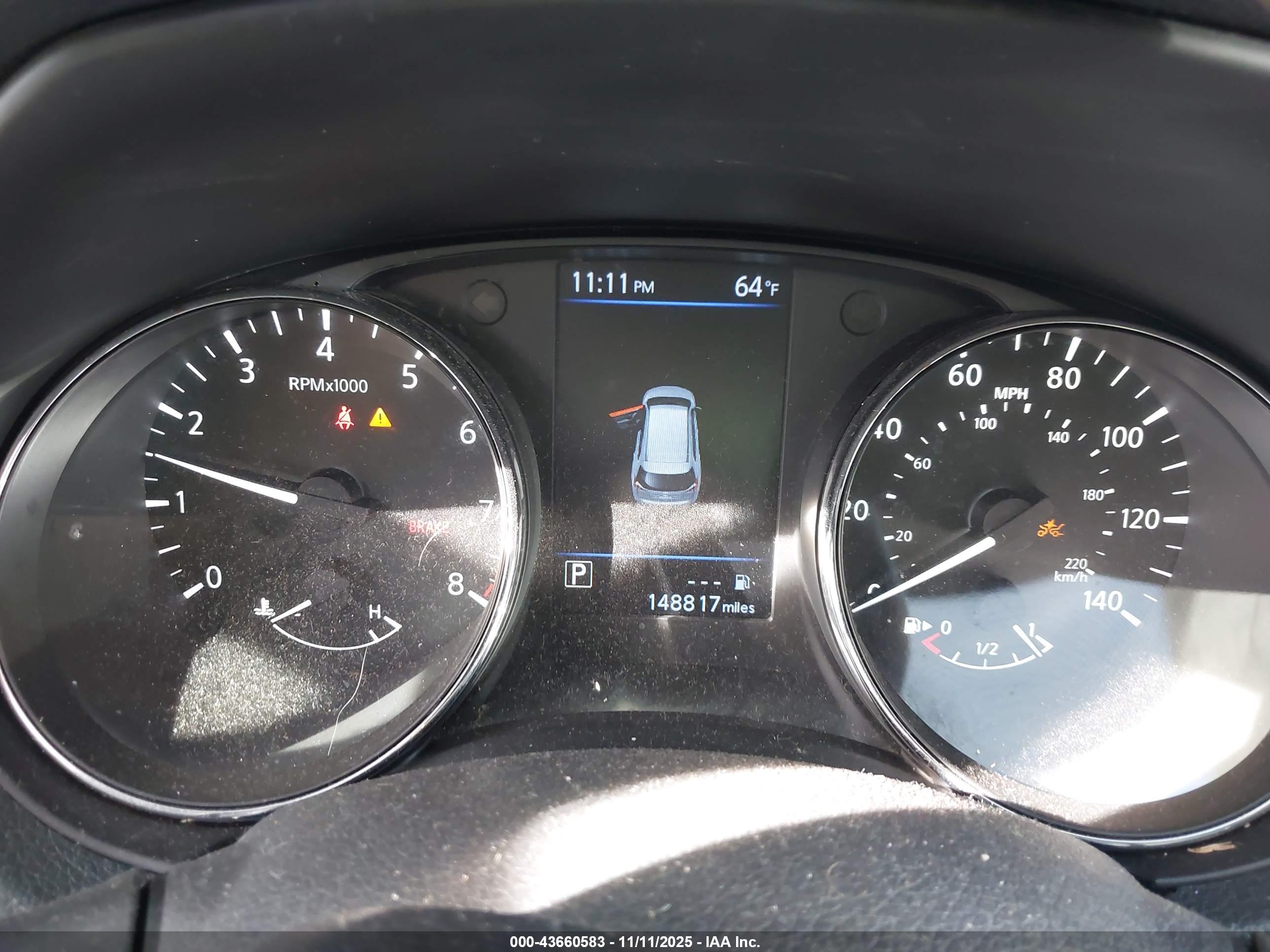 NISSAN ROGUE image 7