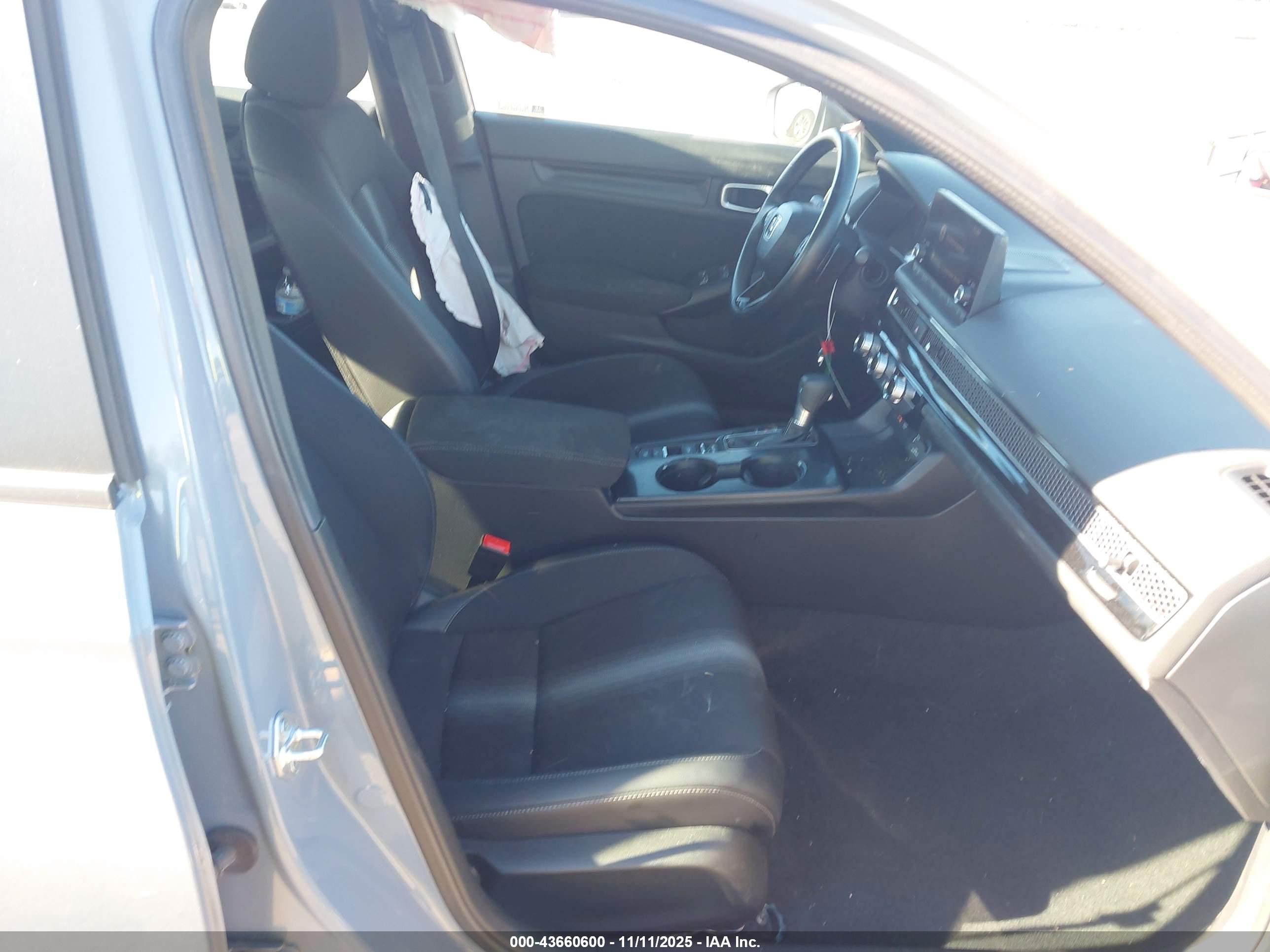 HONDA CIVIC image 5