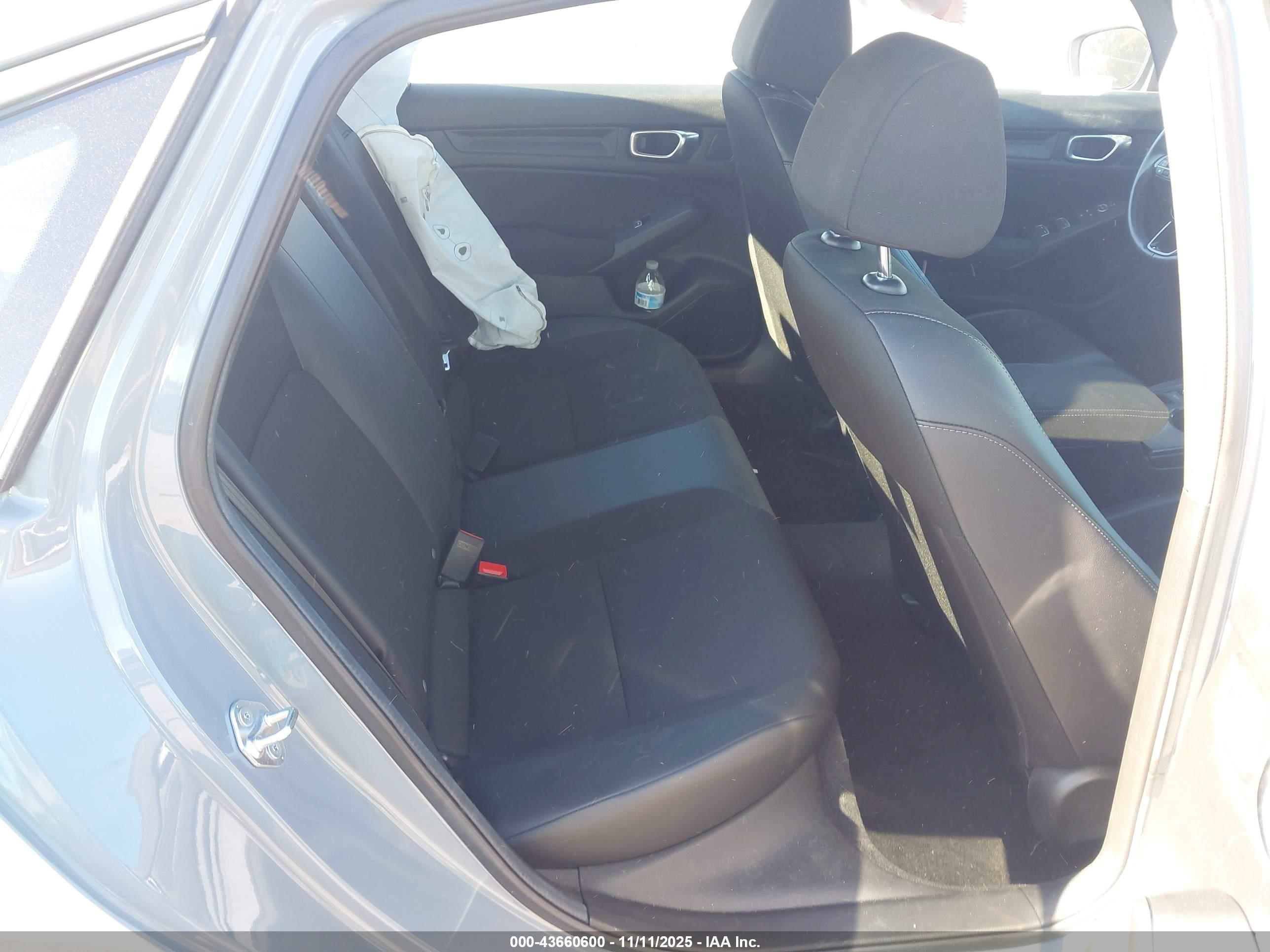 HONDA CIVIC image 8