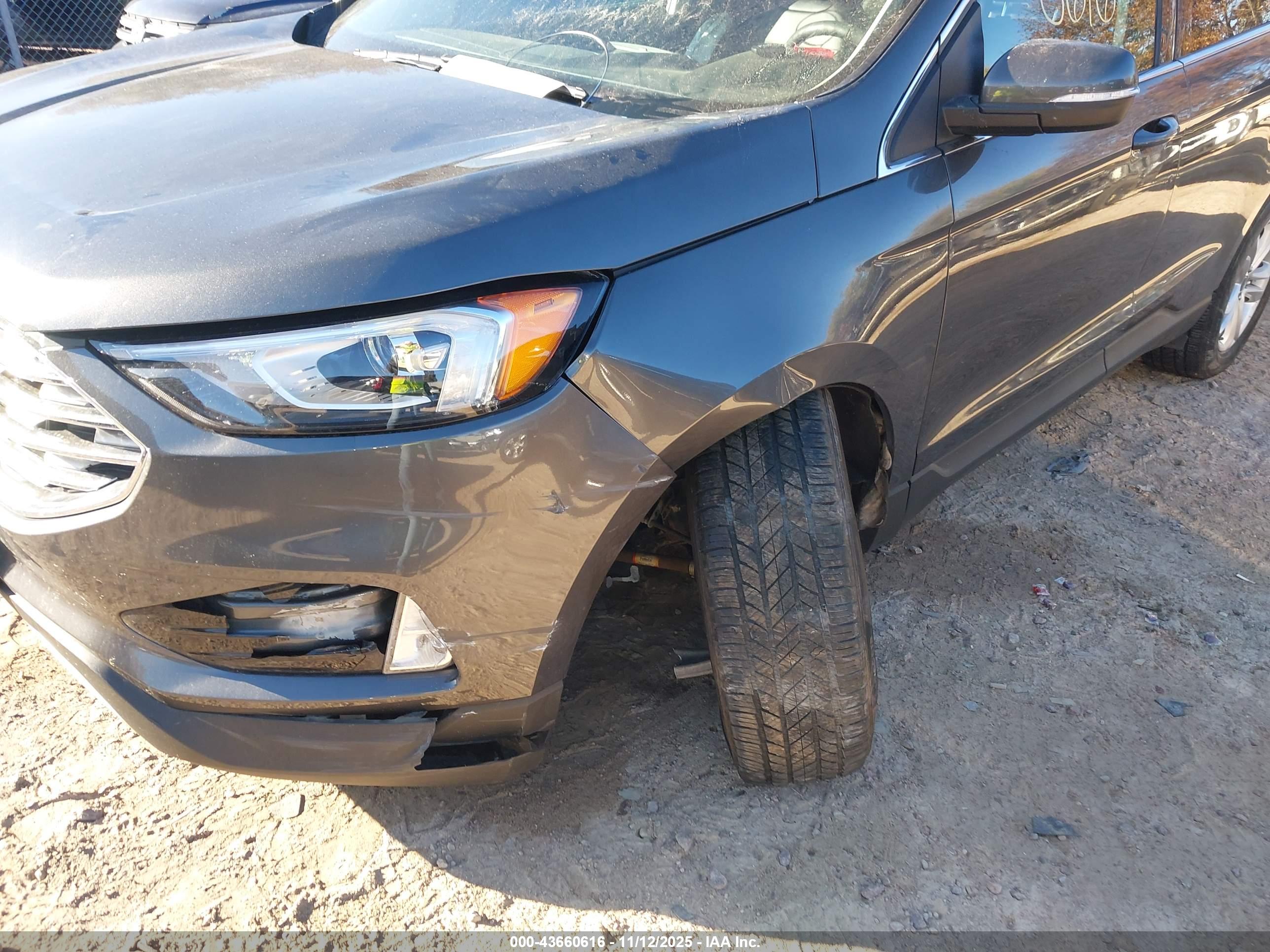 FORD EDGE image 6