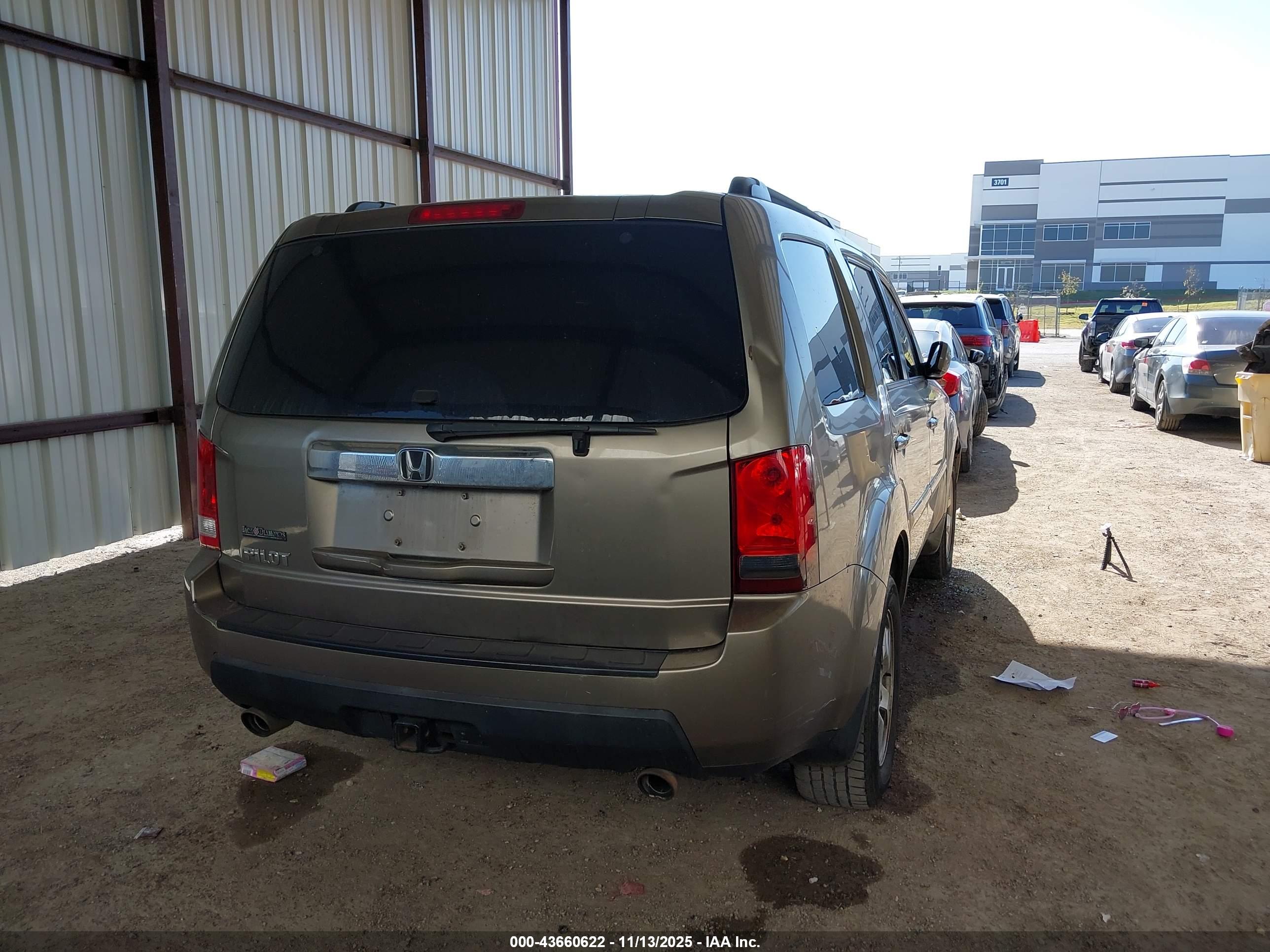 HONDA PILOT image 4