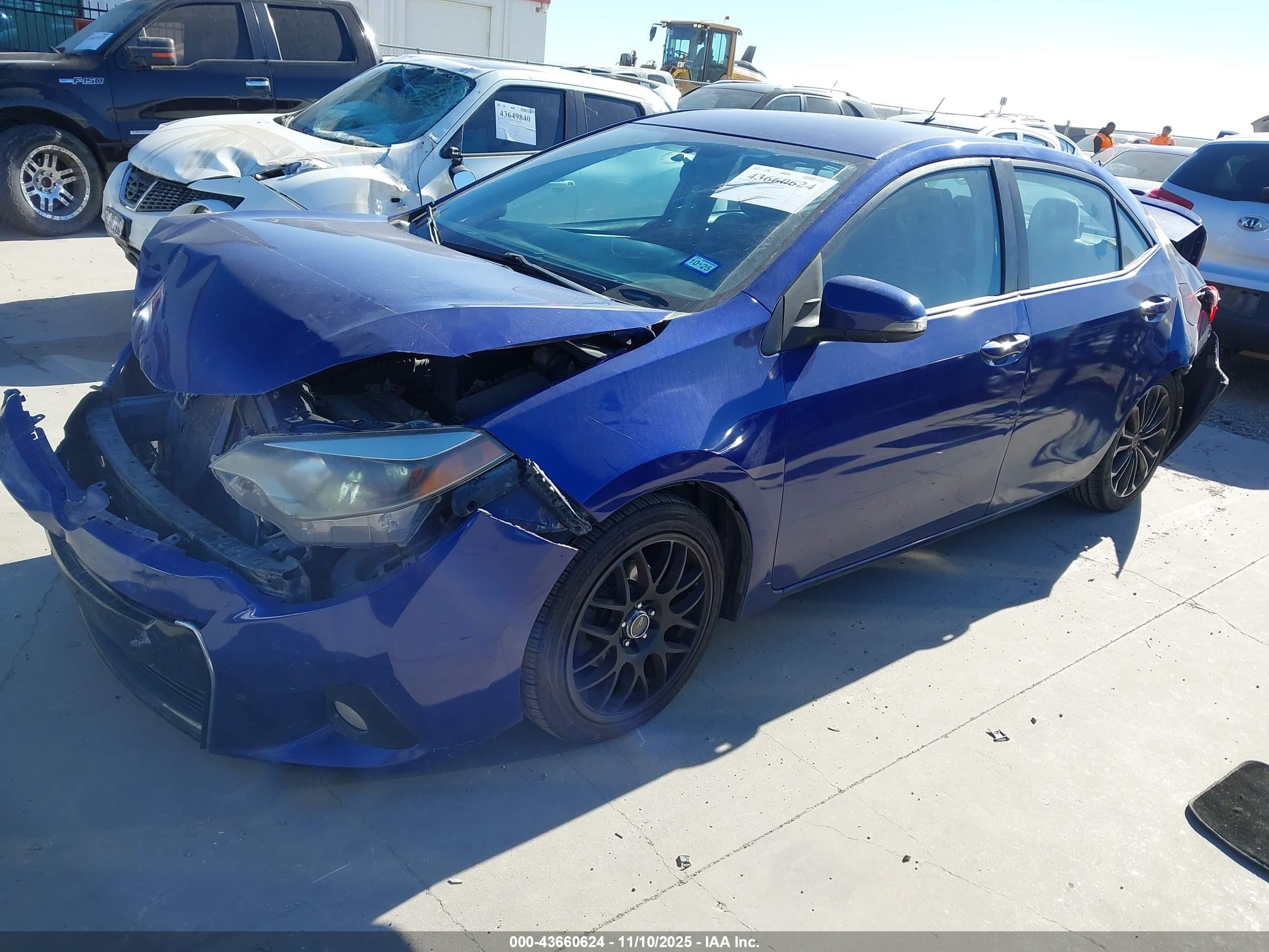 TOYOTA COROLLA image 2