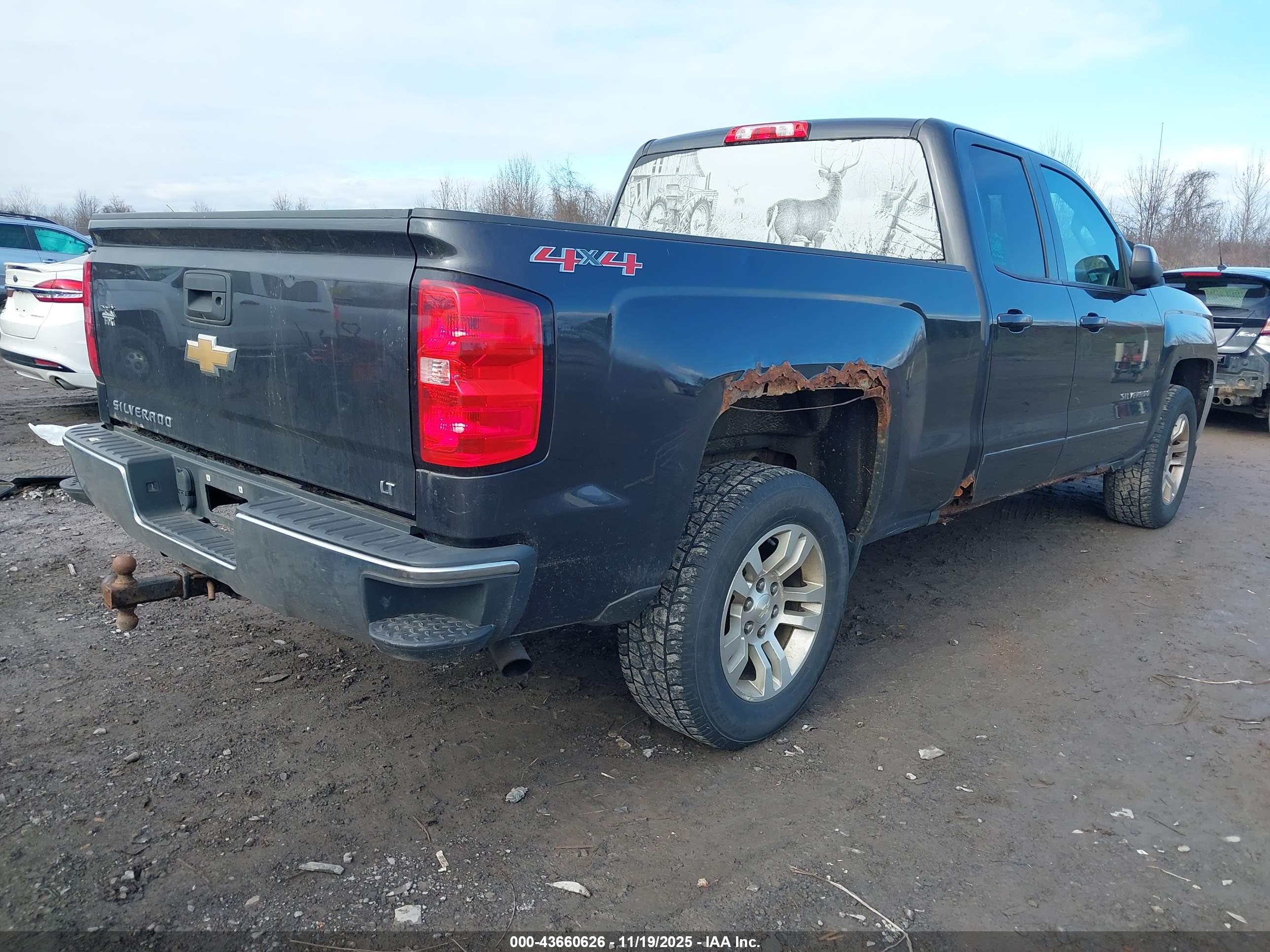 CHEVROLET SILVERADO image 4
