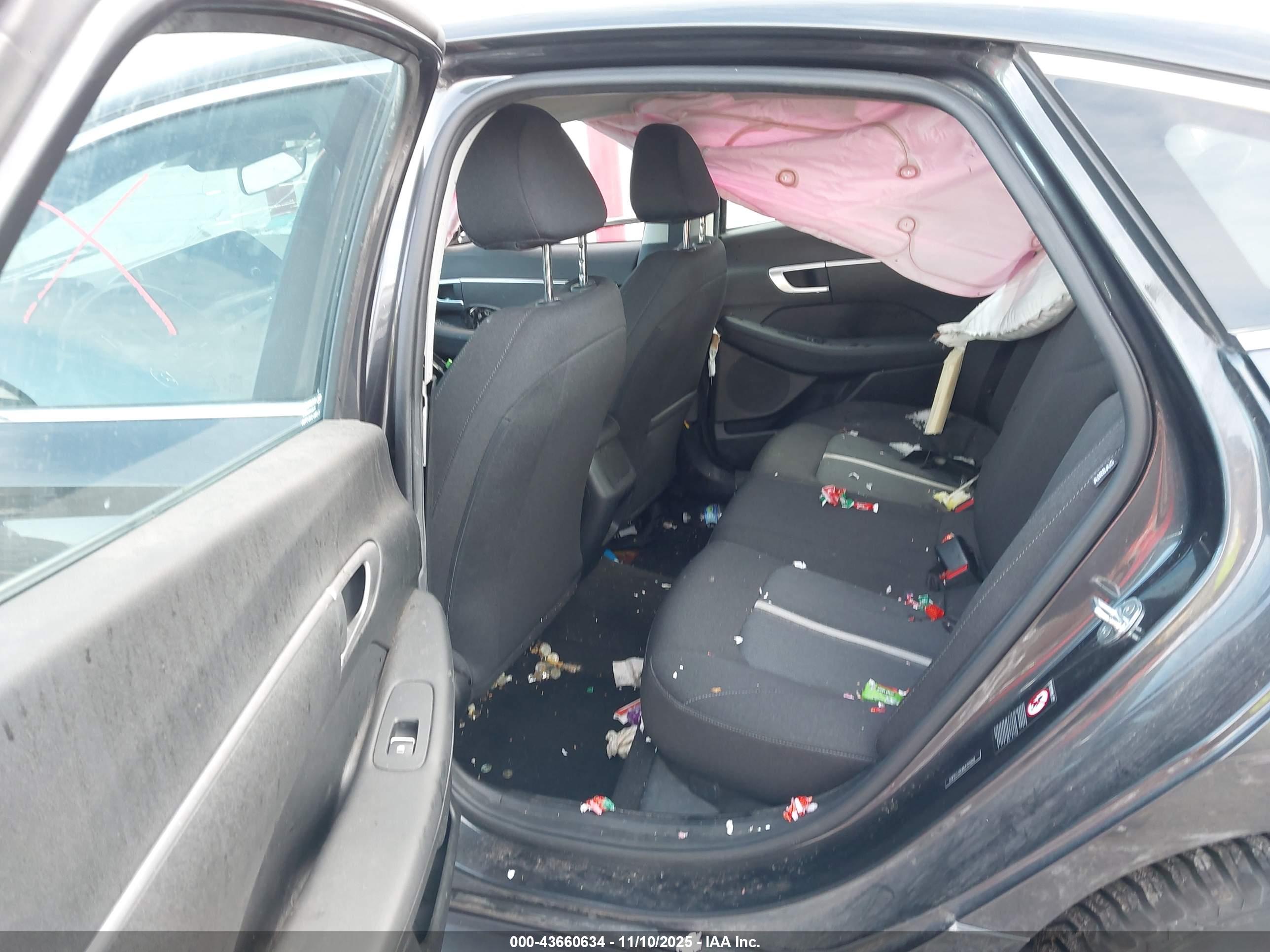 HYUNDAI SONATA image 8