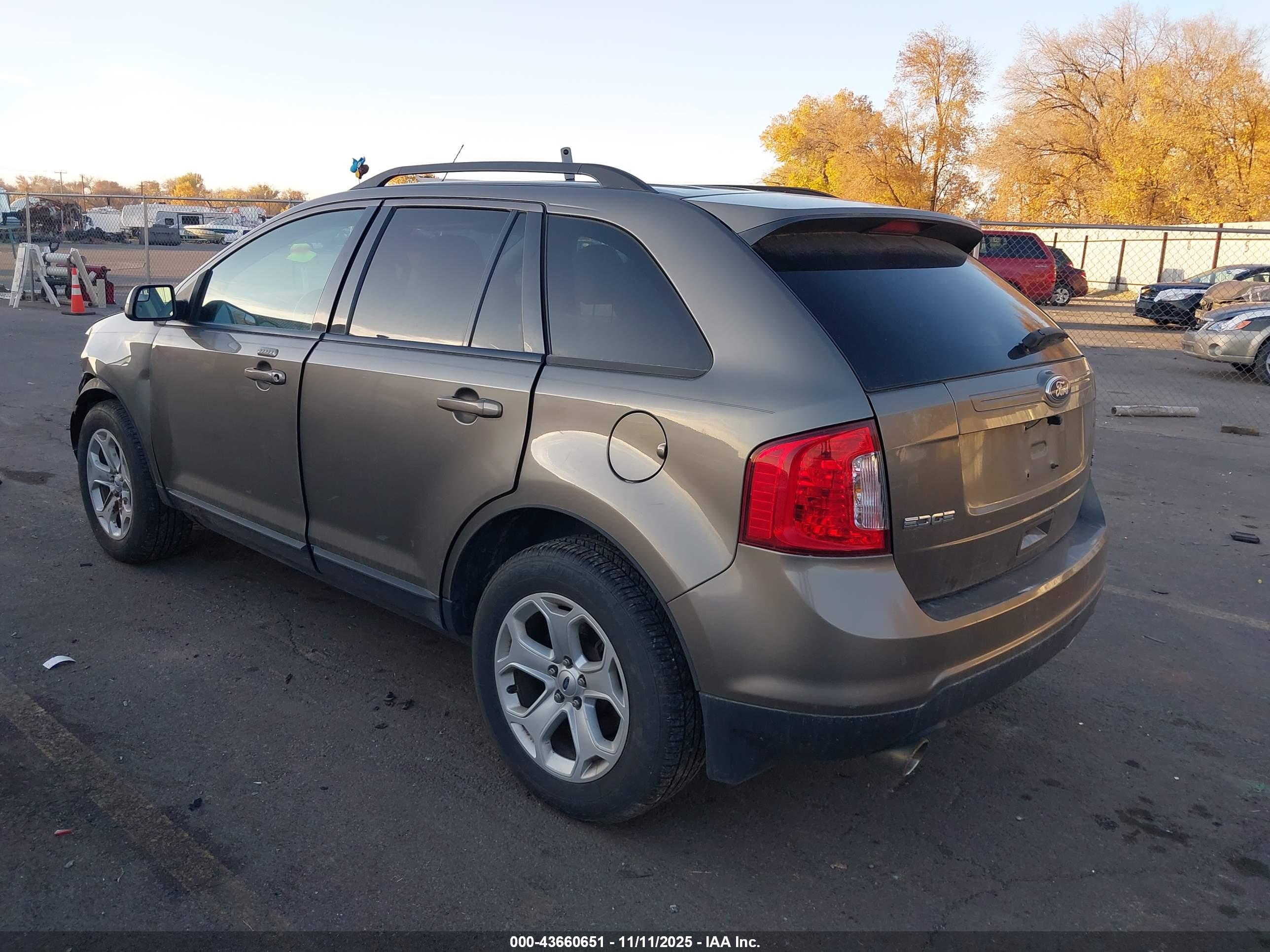 FORD EDGE image 3