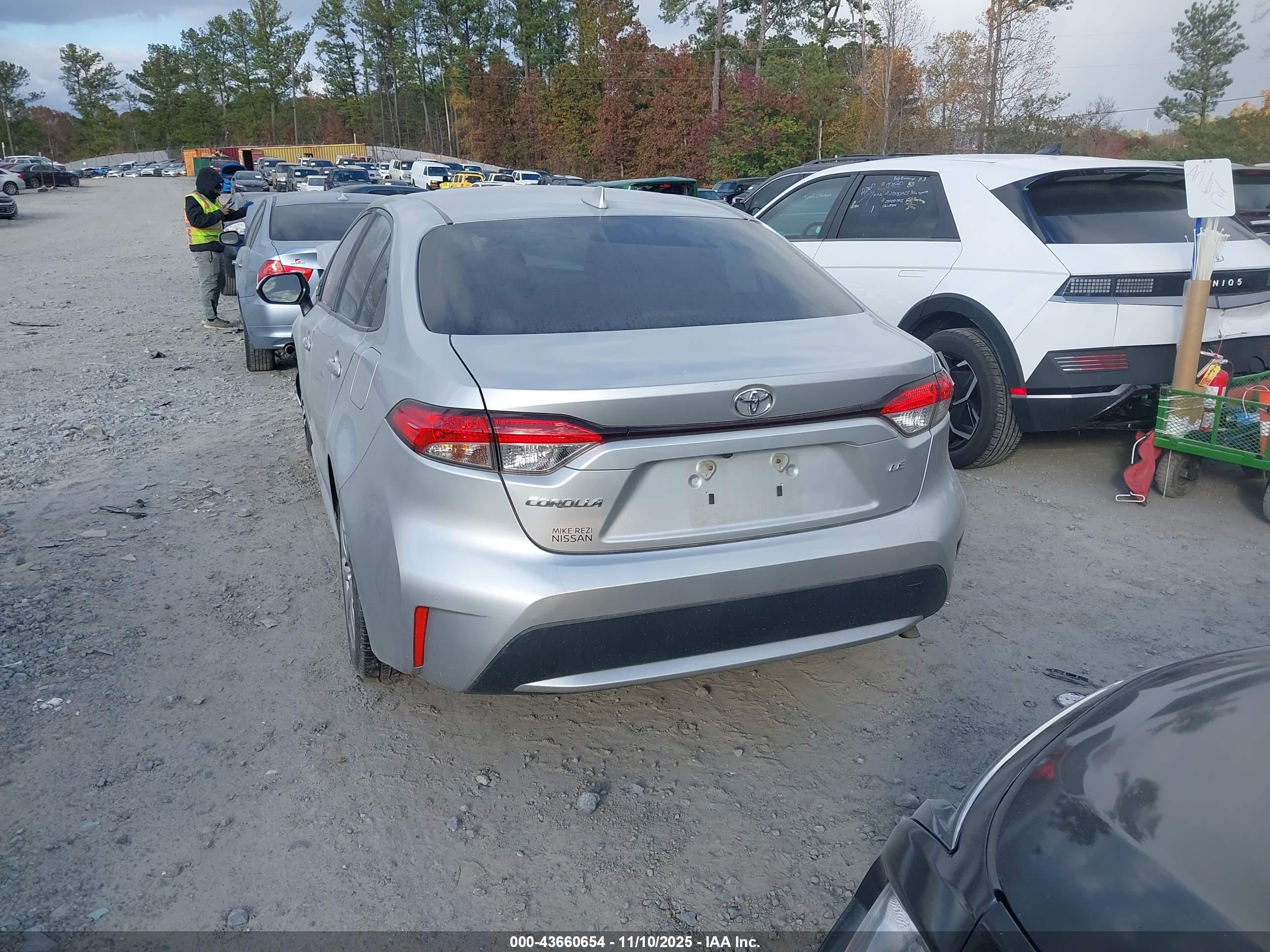 TOYOTA COROLLA image 3