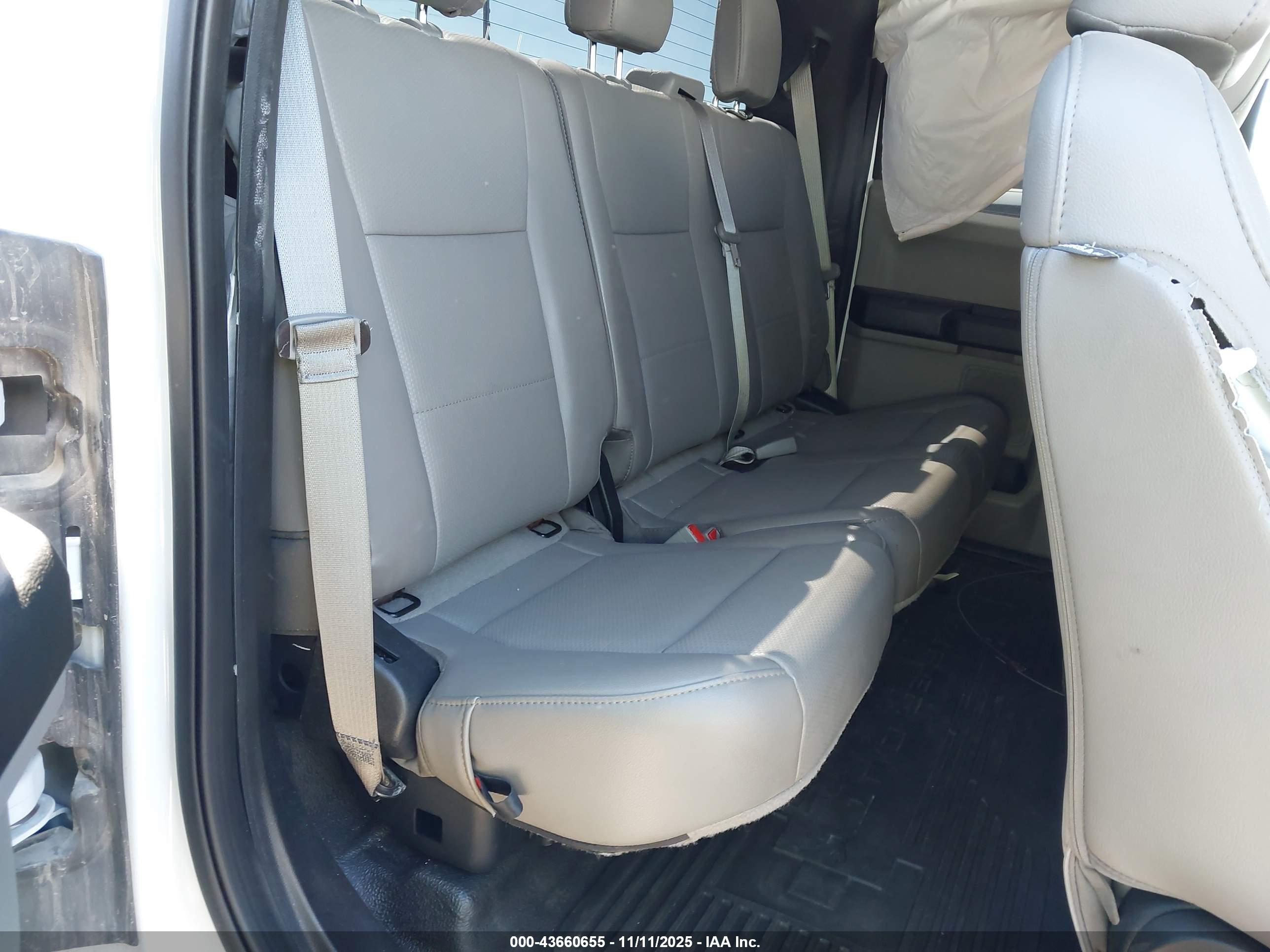 FORD F-350 image 7