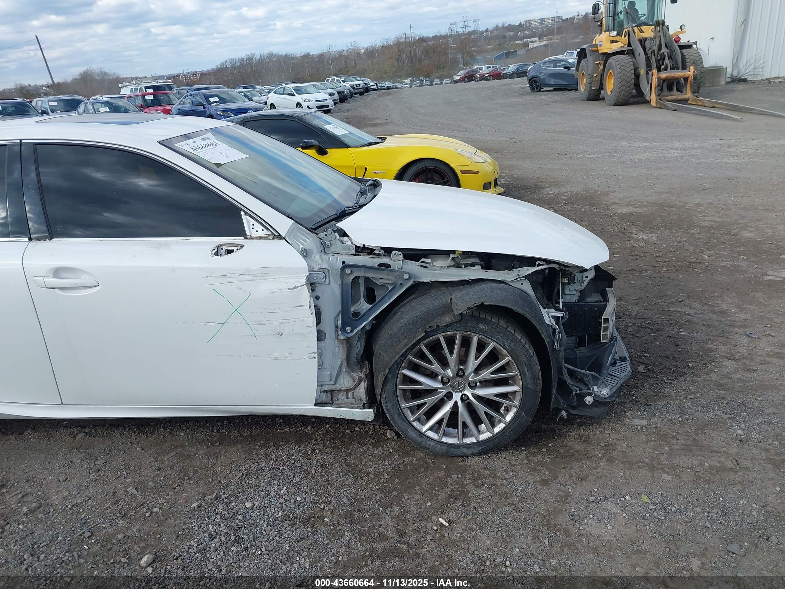 LEXUS IS image 6