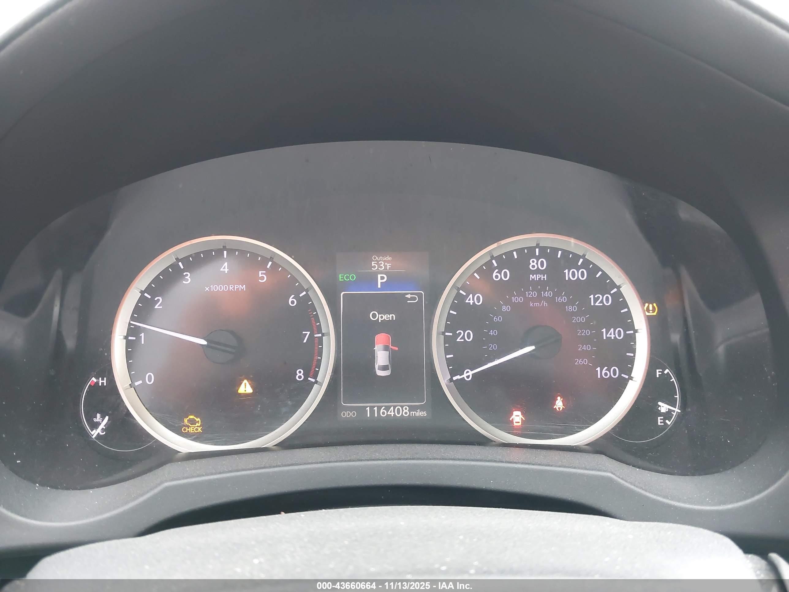 LEXUS IS image 7