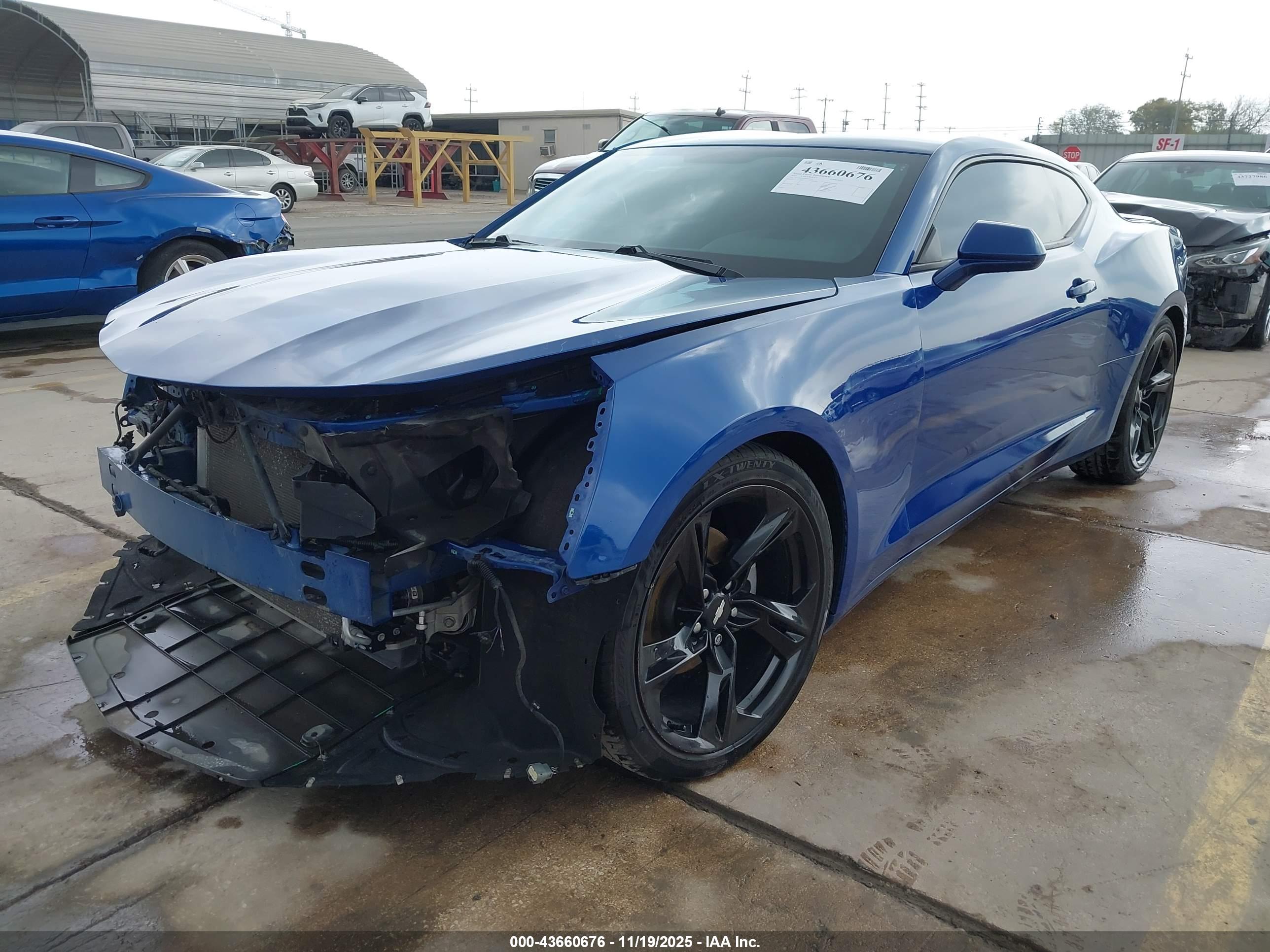 CHEVROLET CAMARO image 2