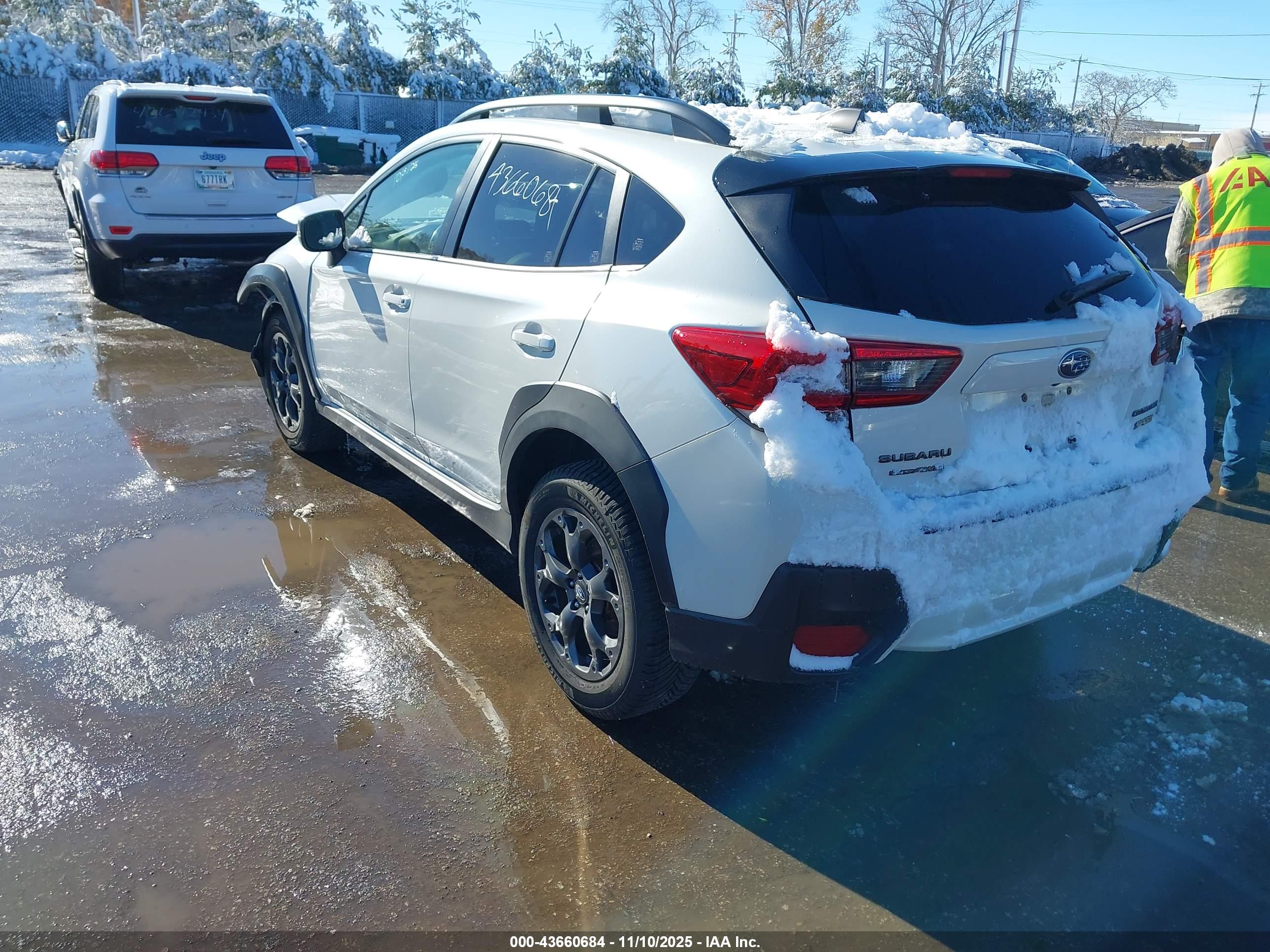 SUBARU CROSSTREK image 3