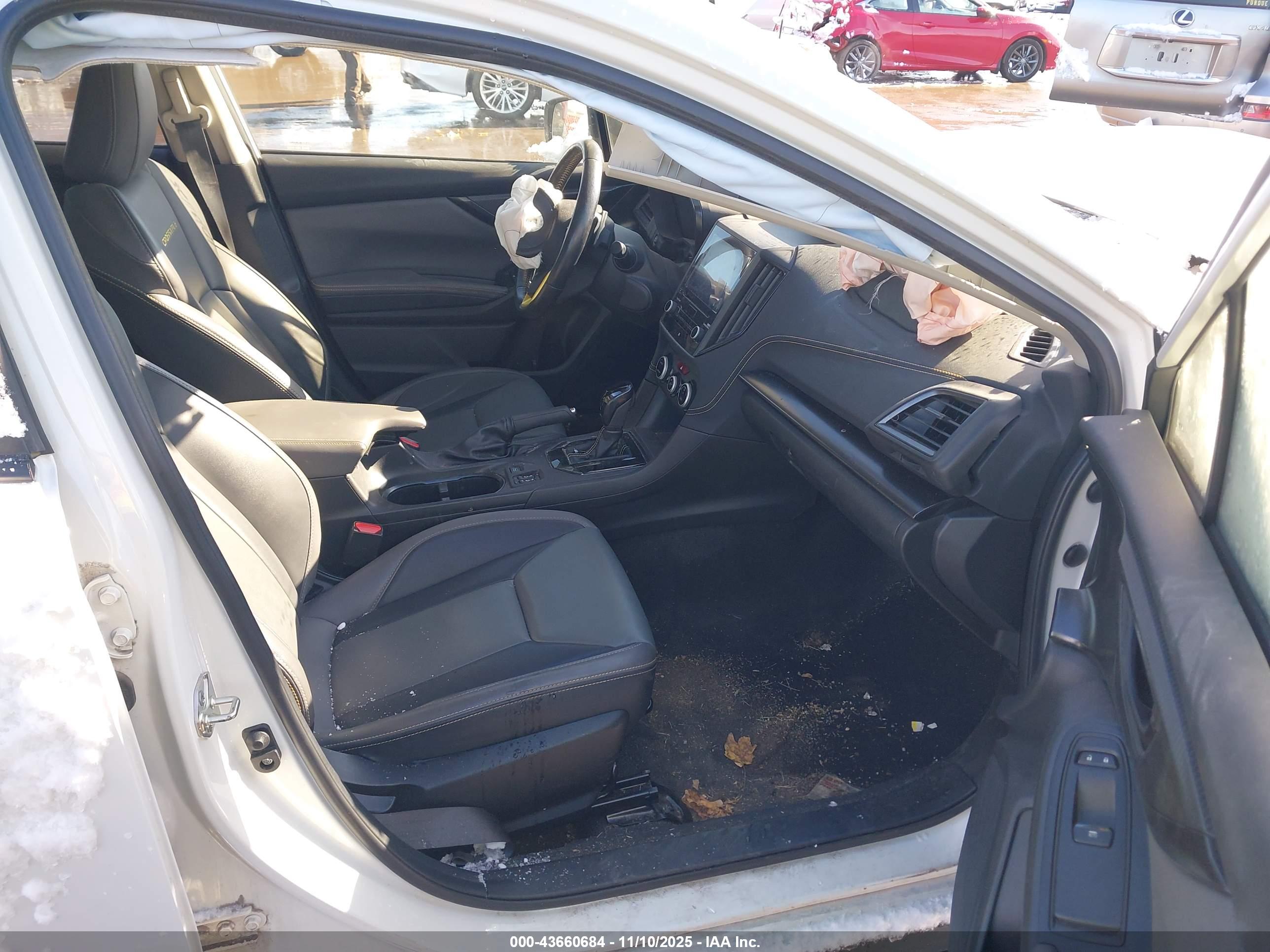 SUBARU CROSSTREK image 5