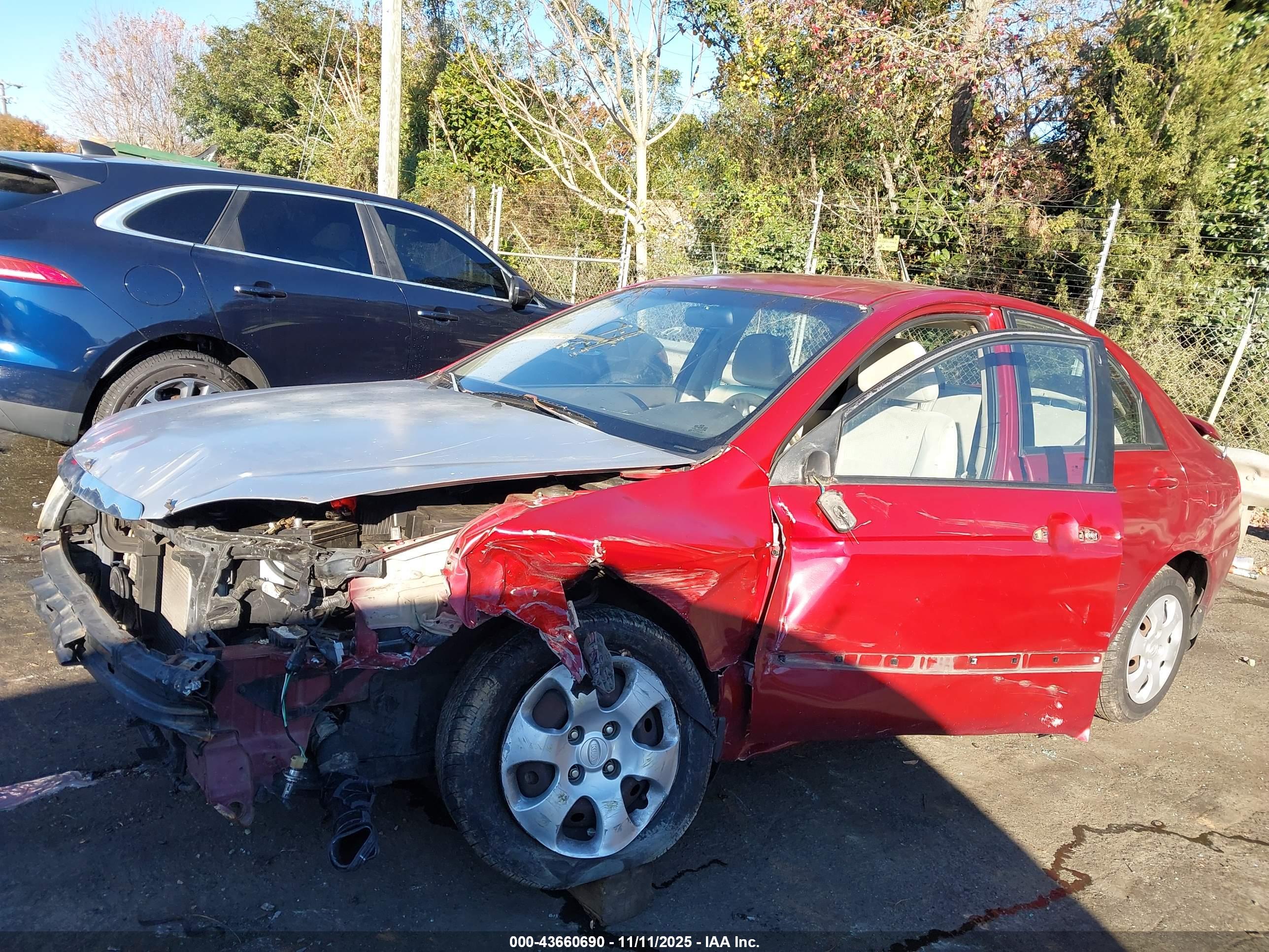 KIA SPECTRA image 6
