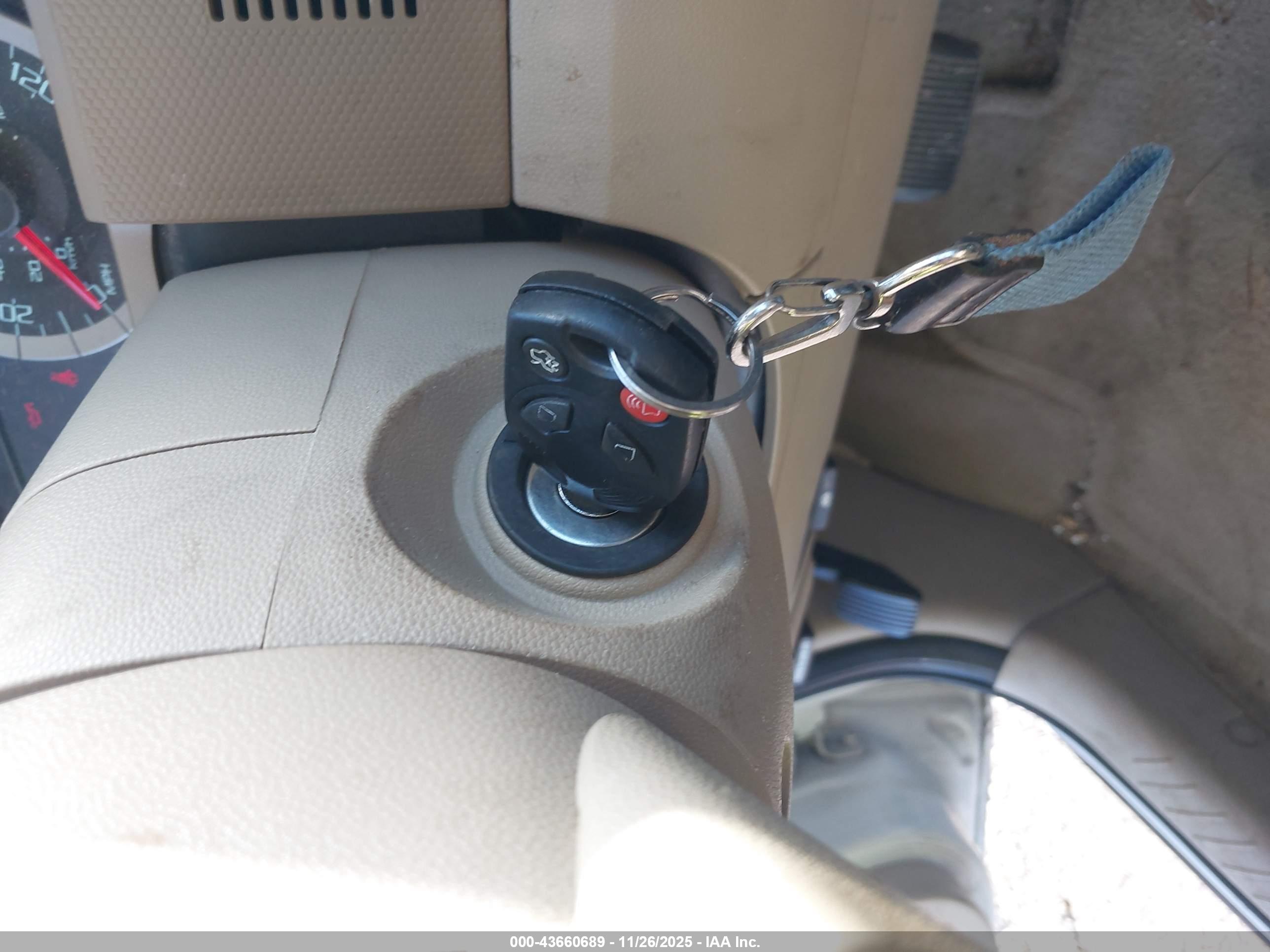 FORD ESCAPE image 11