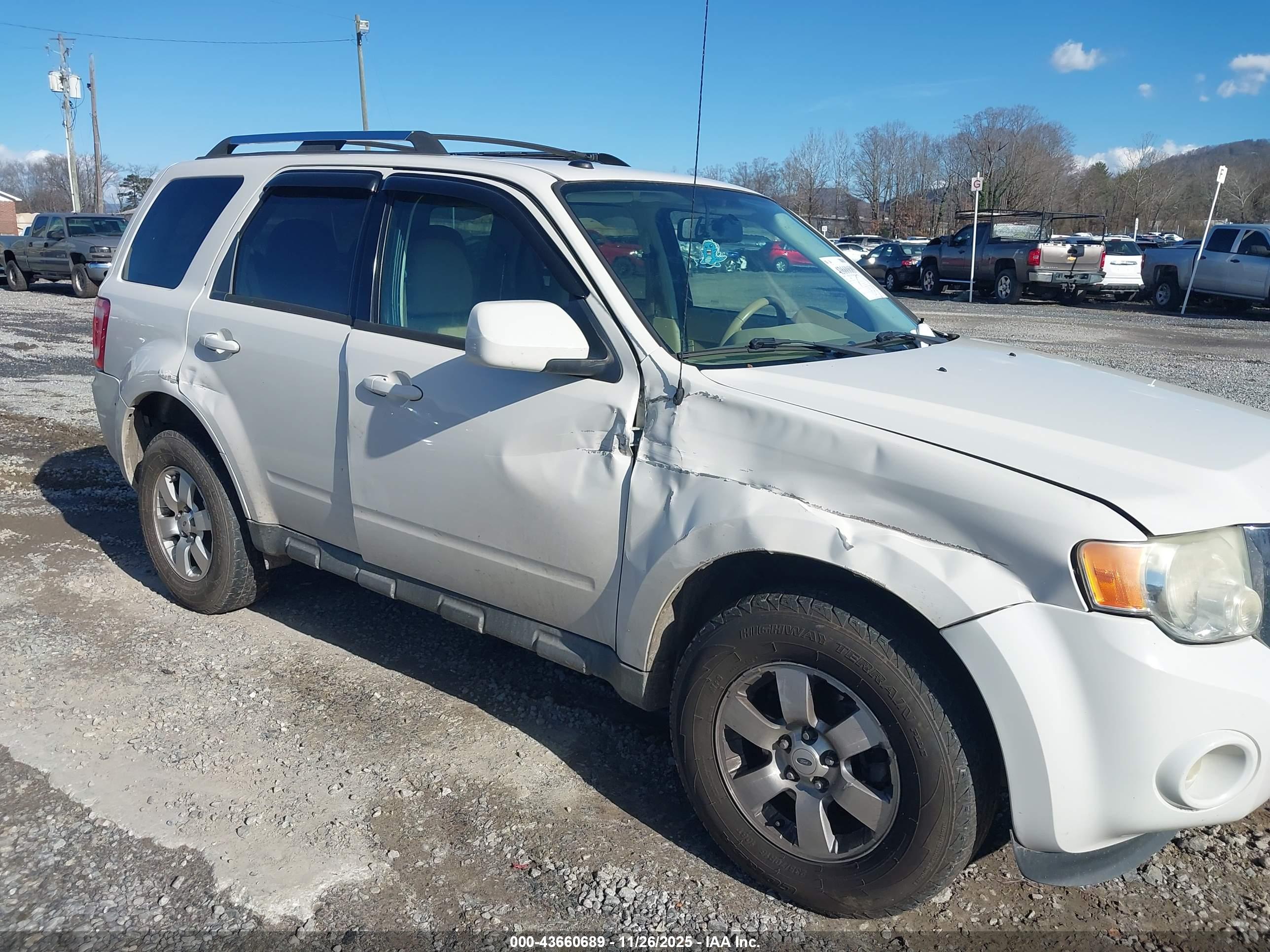FORD ESCAPE image 6