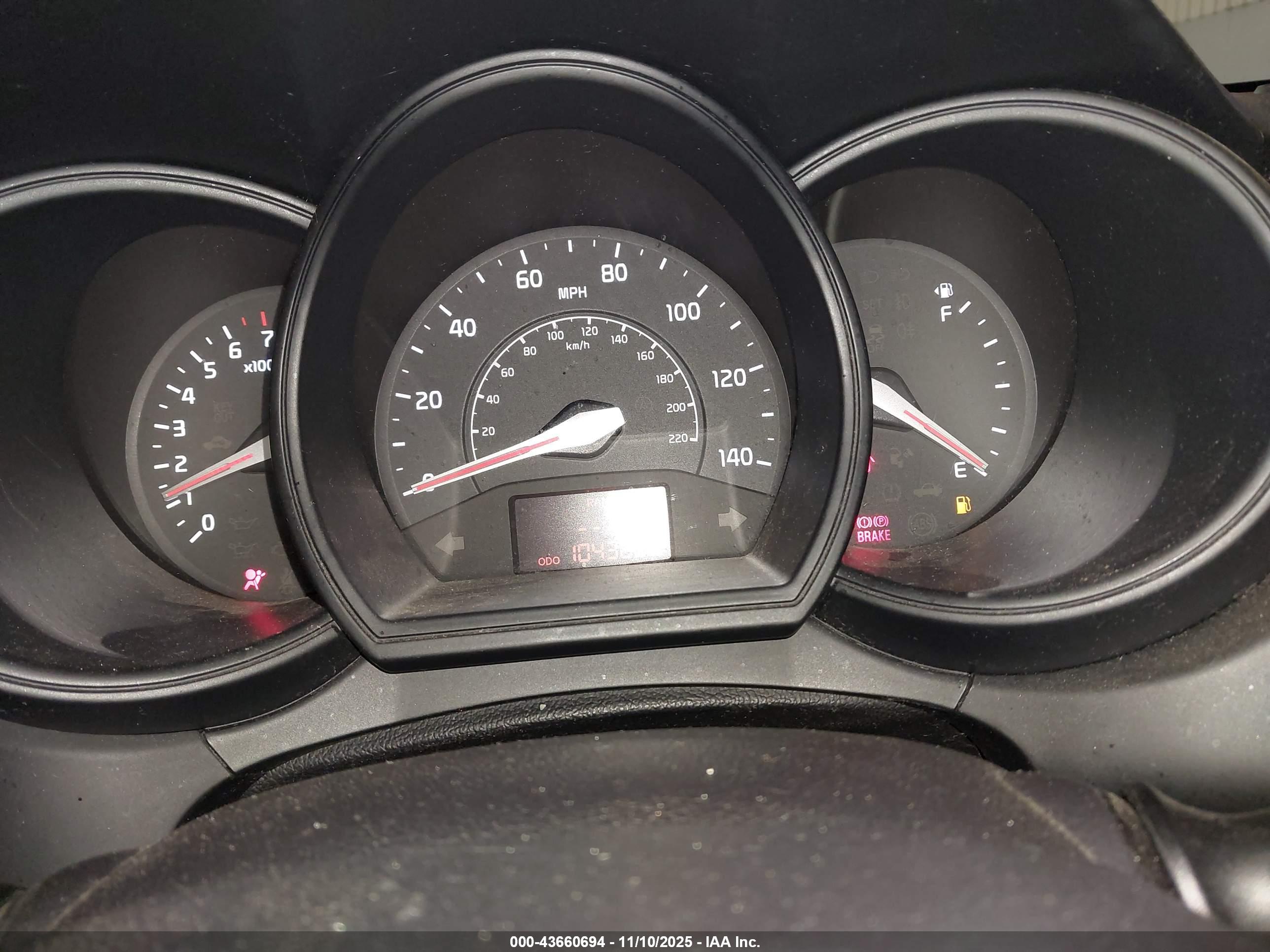 KIA RIO image 7