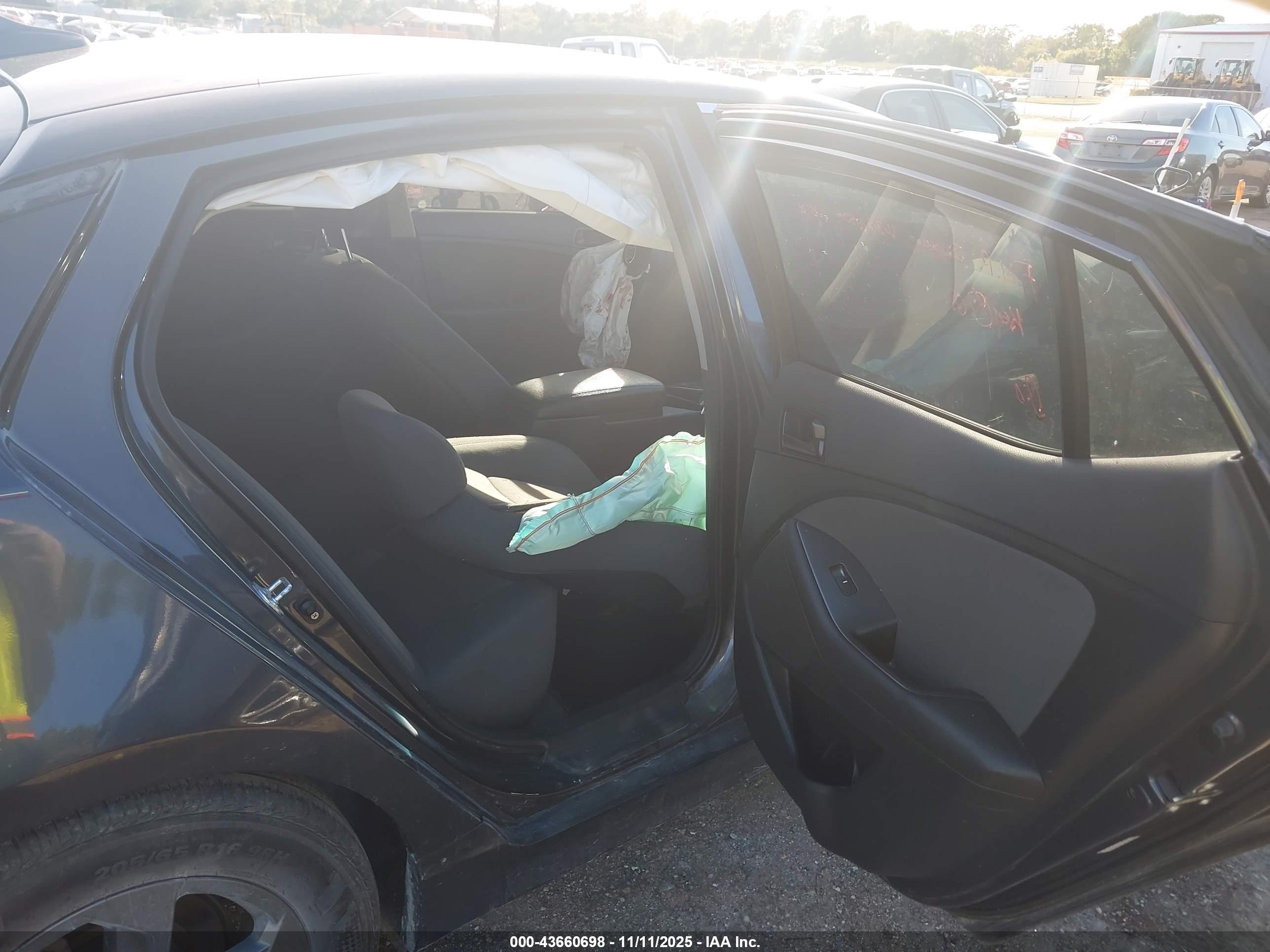 KIA OPTIMA image 8