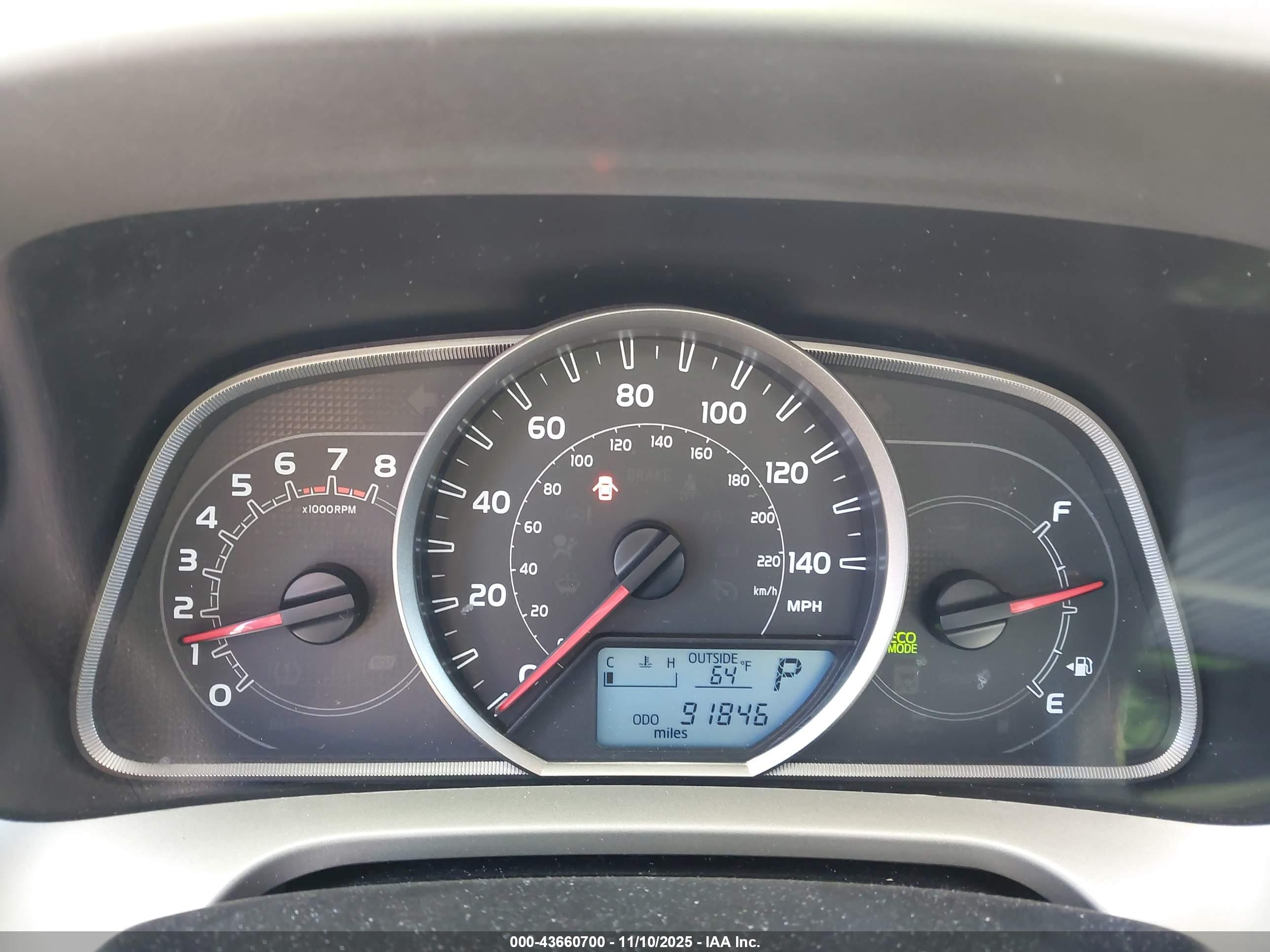TOYOTA RAV4 image 7