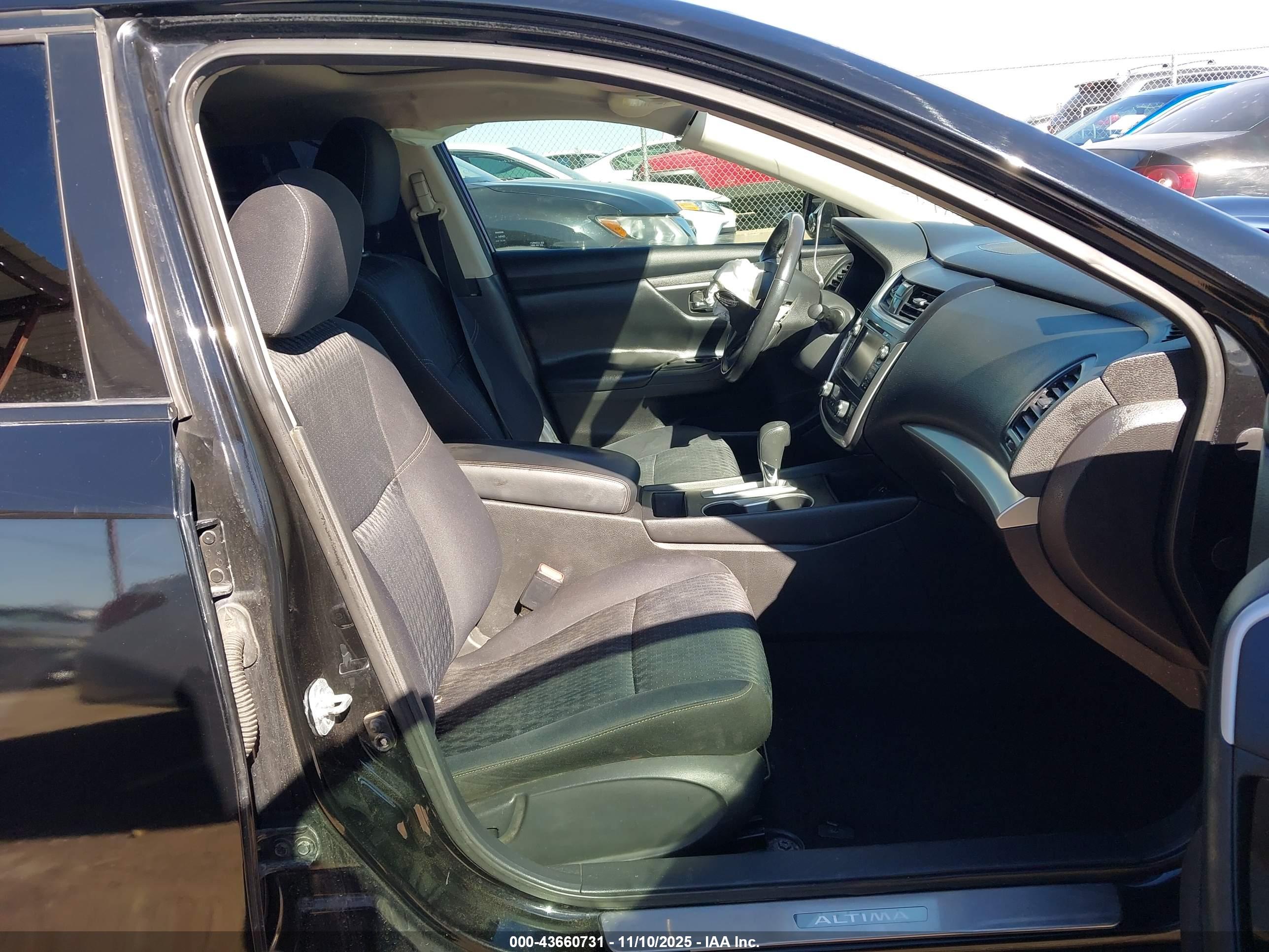 NISSAN ALTIMA image 5