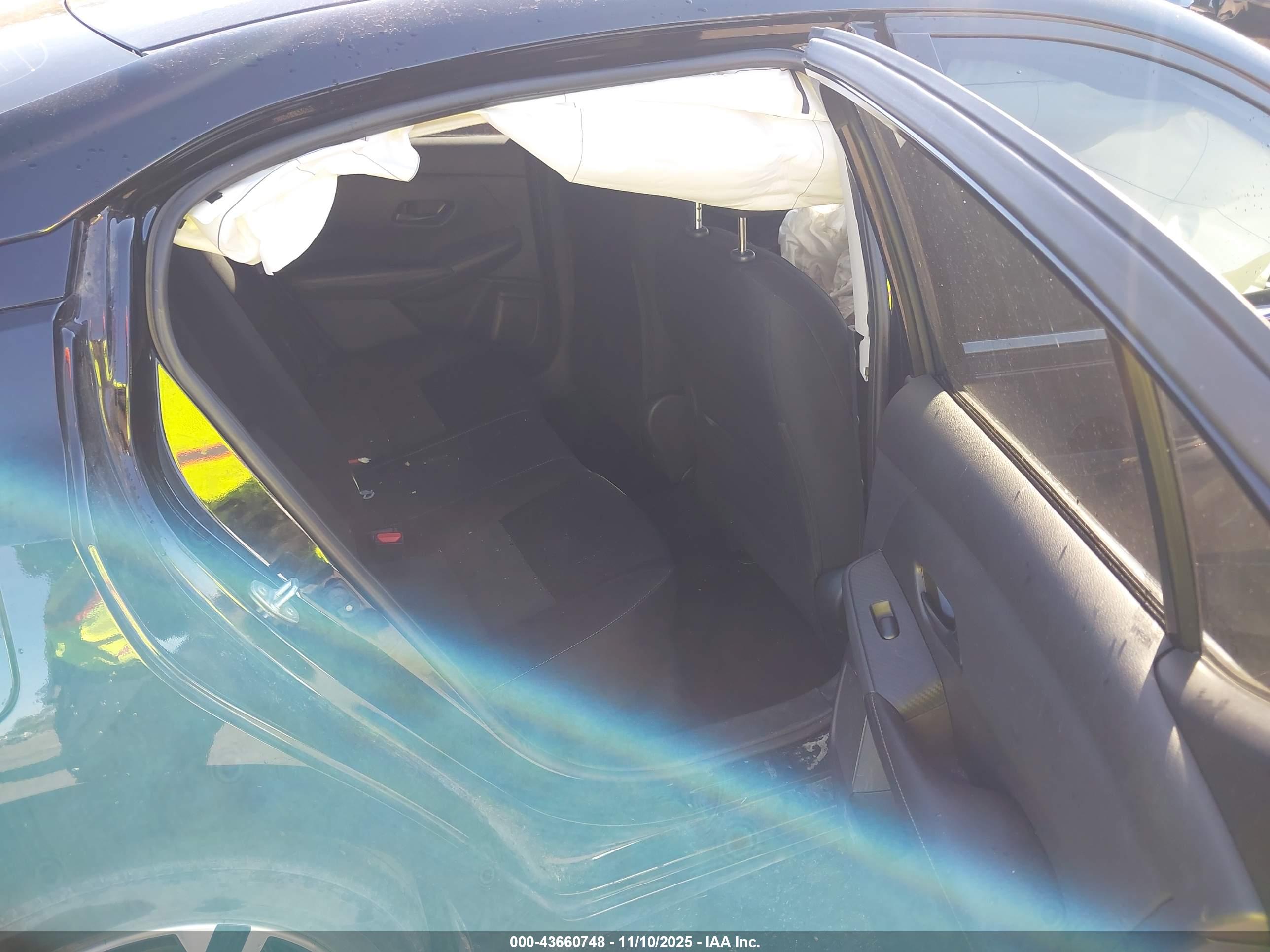 NISSAN SENTRA image 8