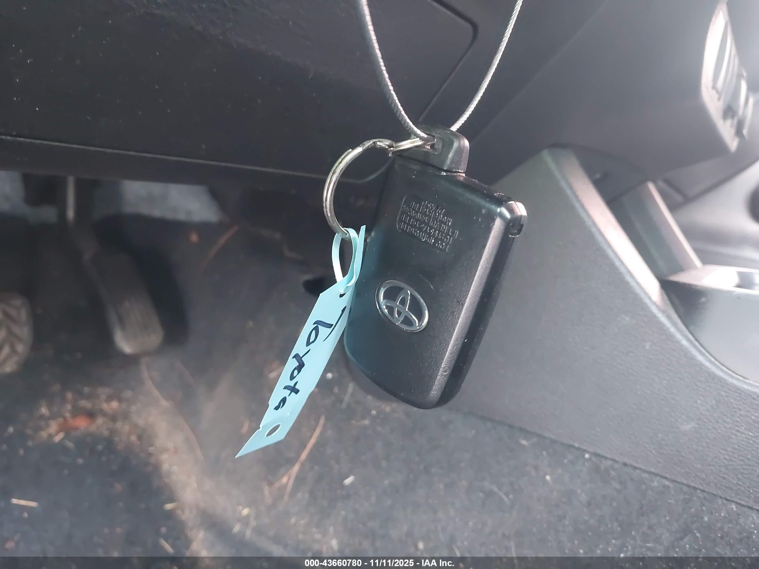 TOYOTA TACOMA image 11