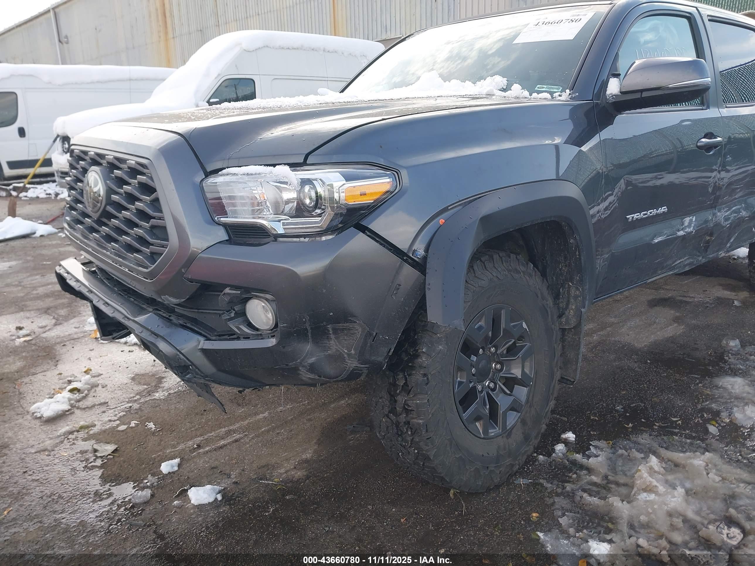TOYOTA TACOMA image 6