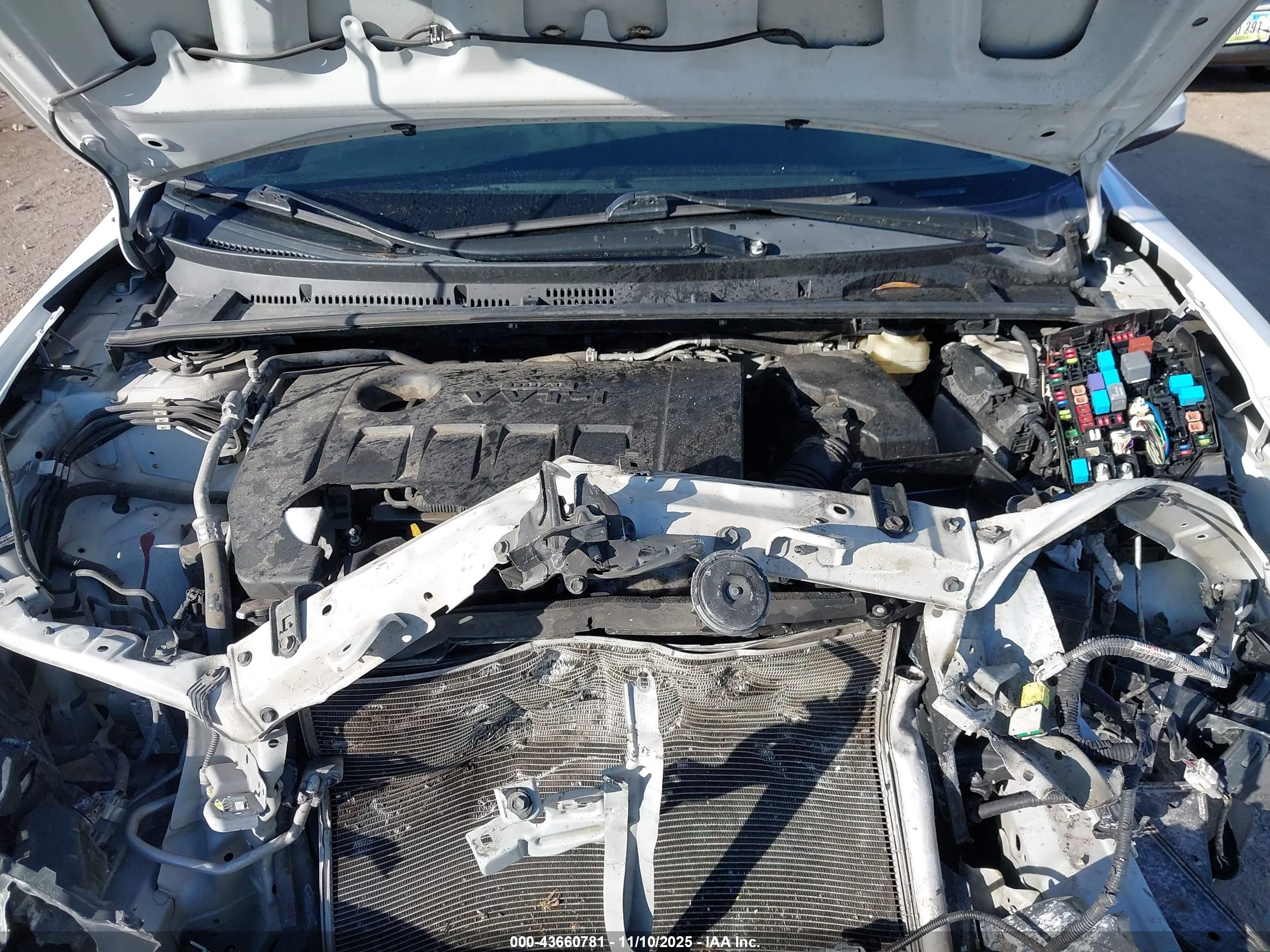TOYOTA COROLLA image 10