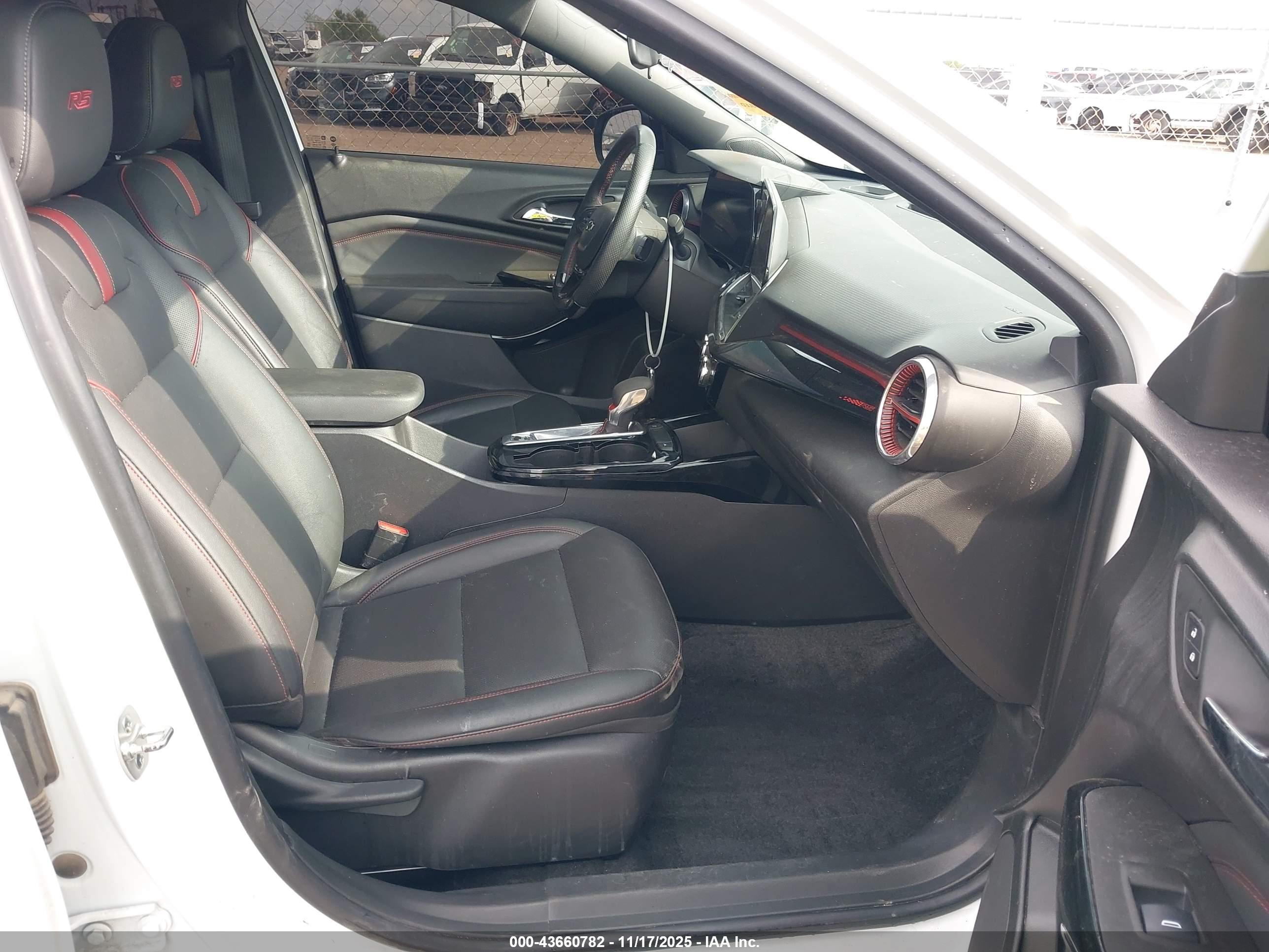 CHEVROLET TRAX image 5