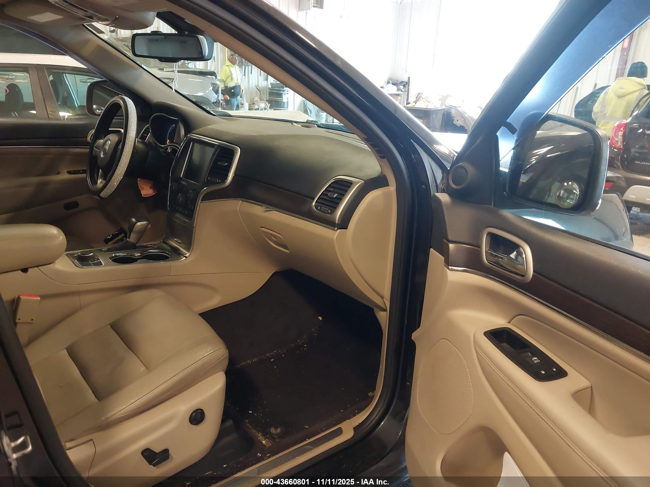 JEEP GRAND image 5