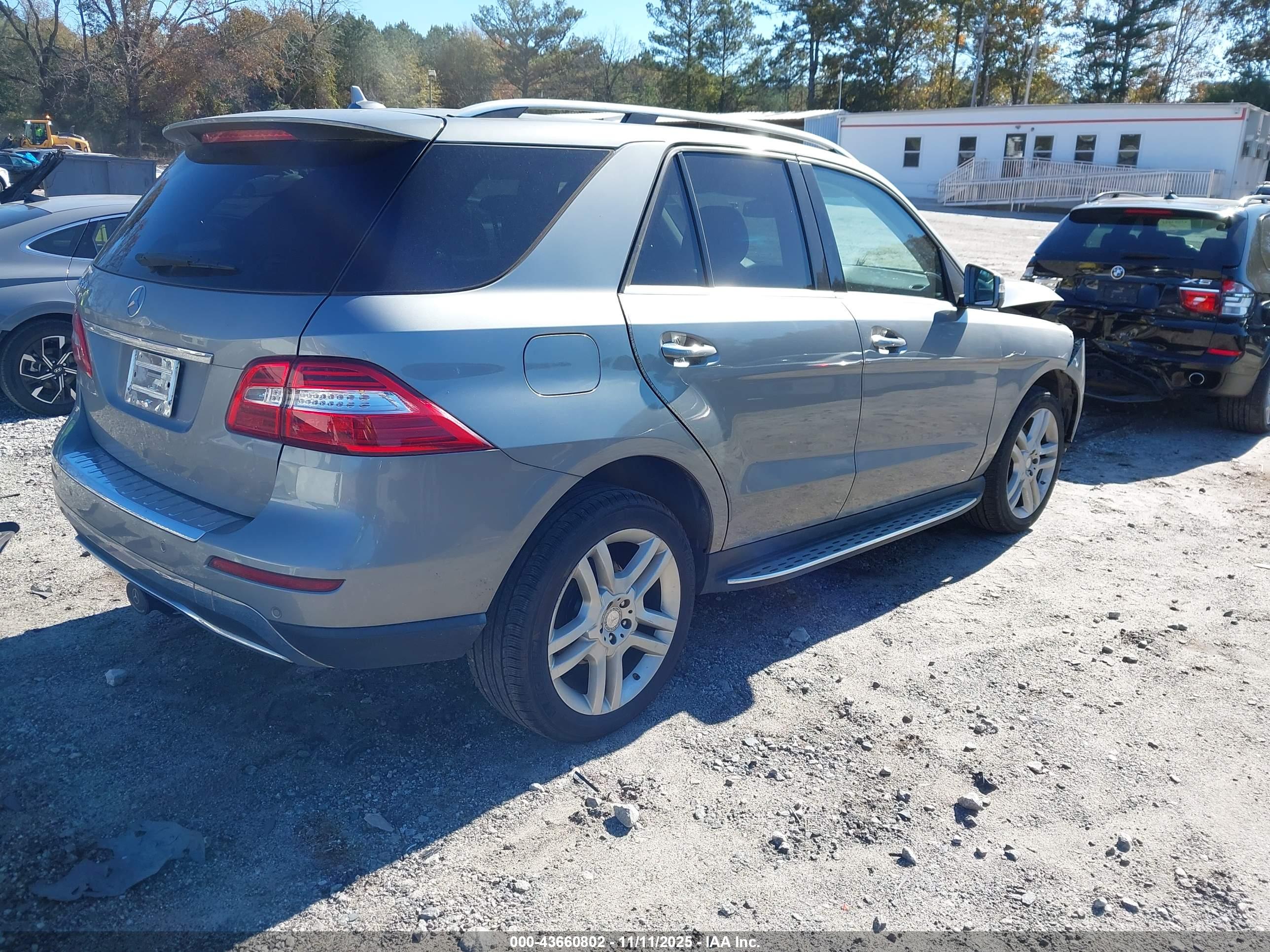 MERCEDES-BENZ ML image 4