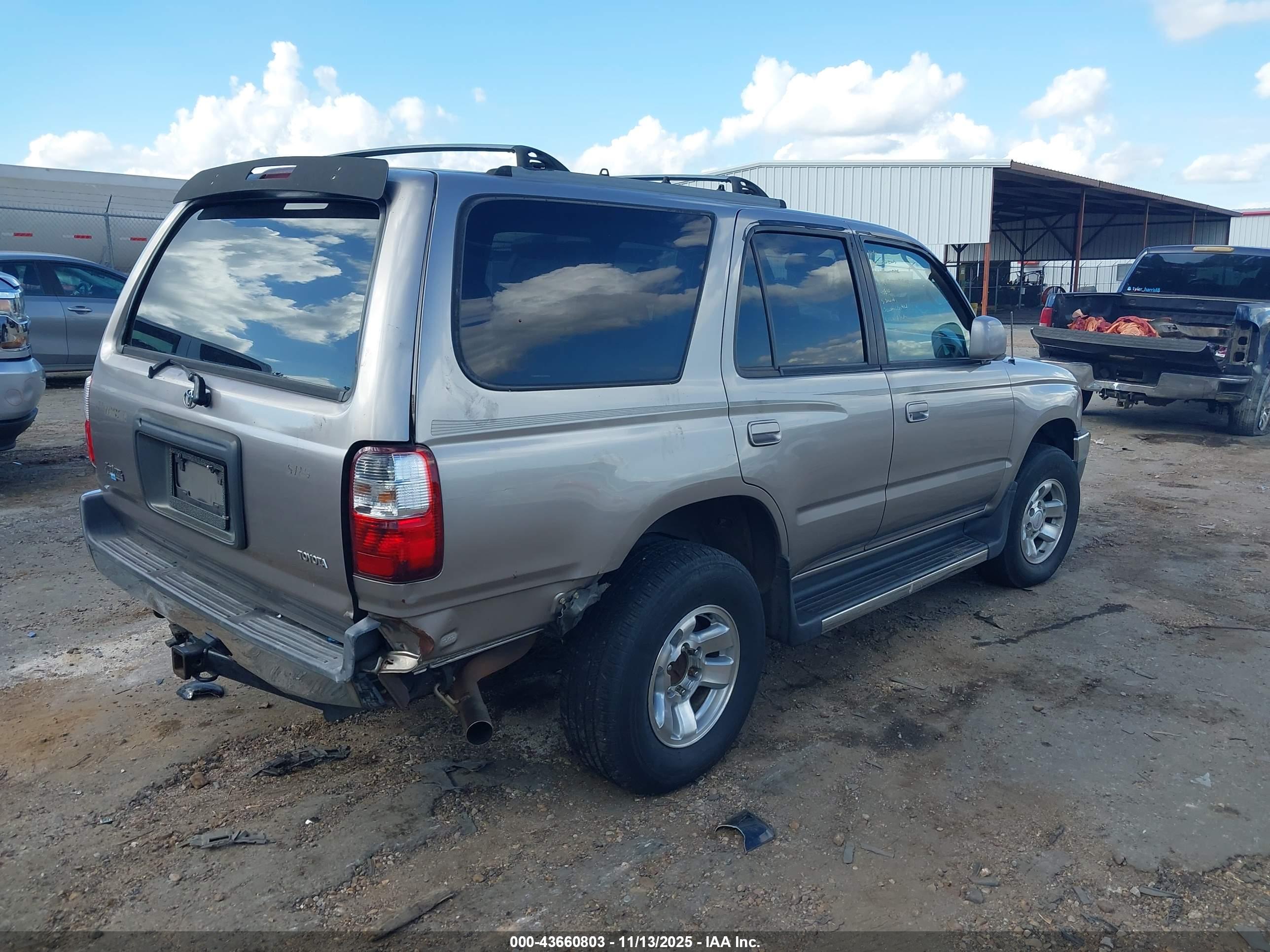 TOYOTA 4RUNNER image 4