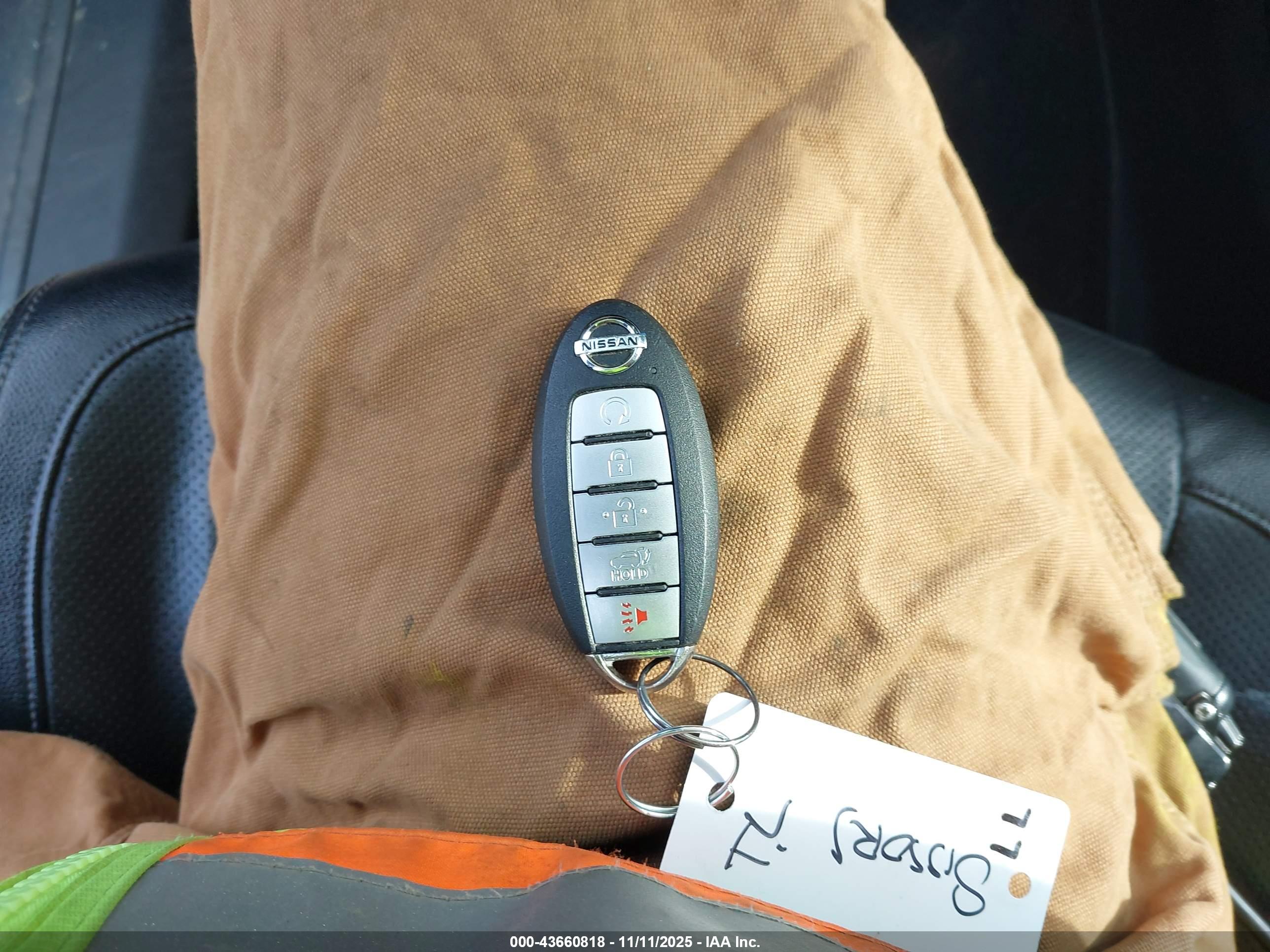 NISSAN ROGUE image 11